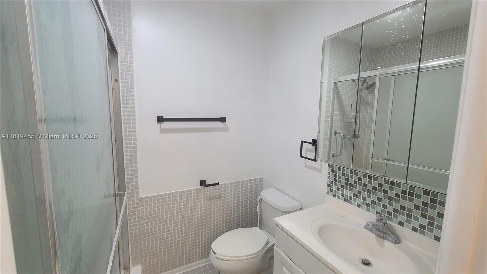 HOLLYWOOD GARDENS CONDOMI - Residential