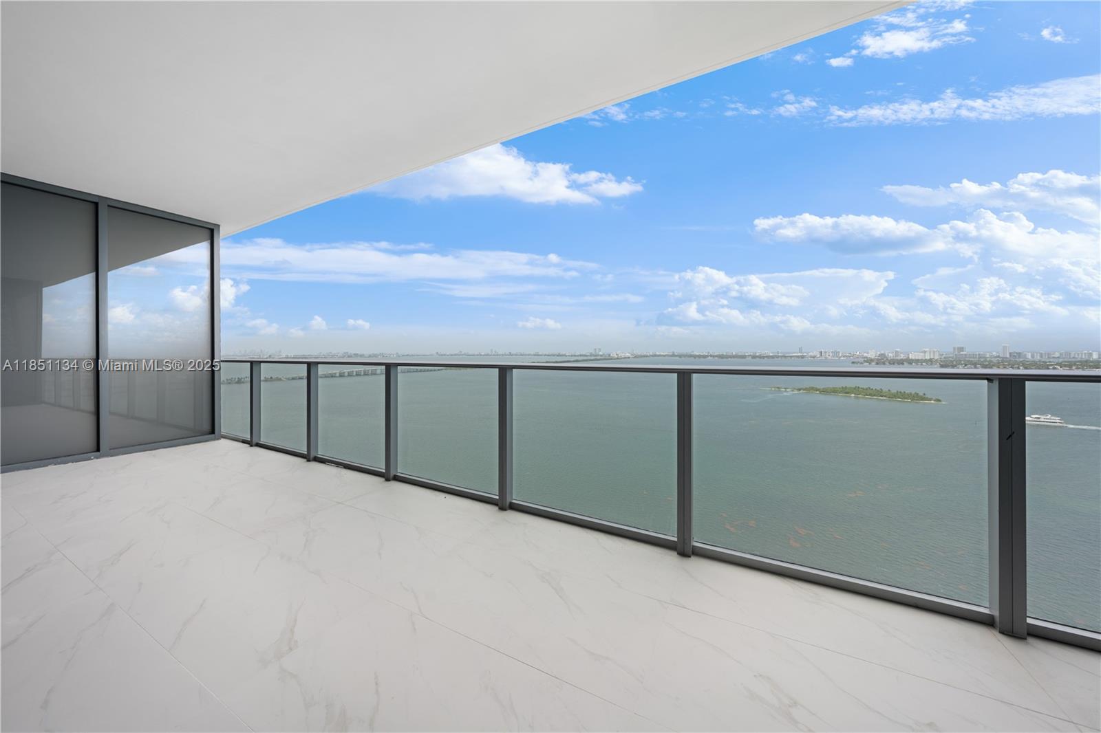 700 NE 24 ST 2503