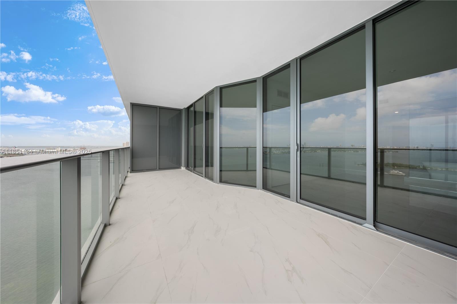 700 NE 24 ST 2503