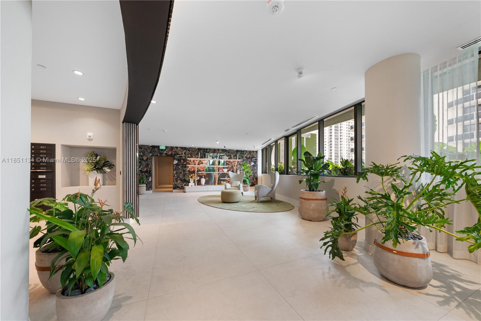 ARIA RESERVE SOUTH TOWER - Residential Lease