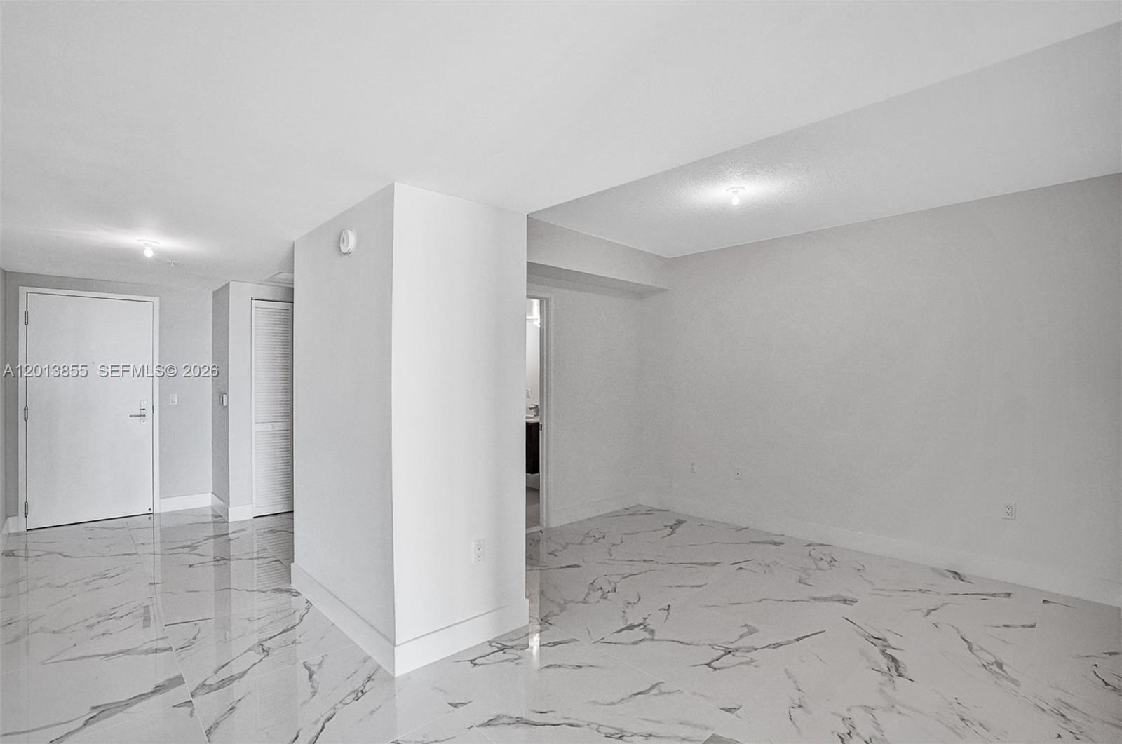 PARQUE TOWERS CONDO - Residential