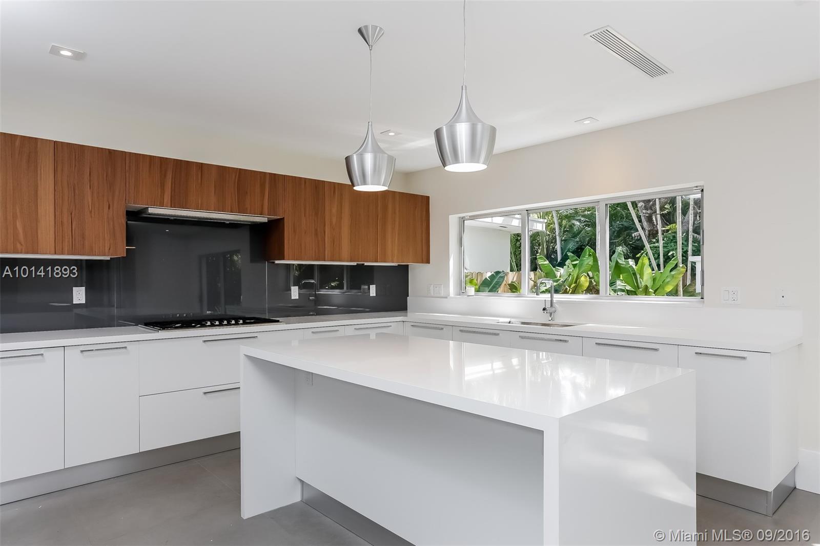 Rock Reef - Residential