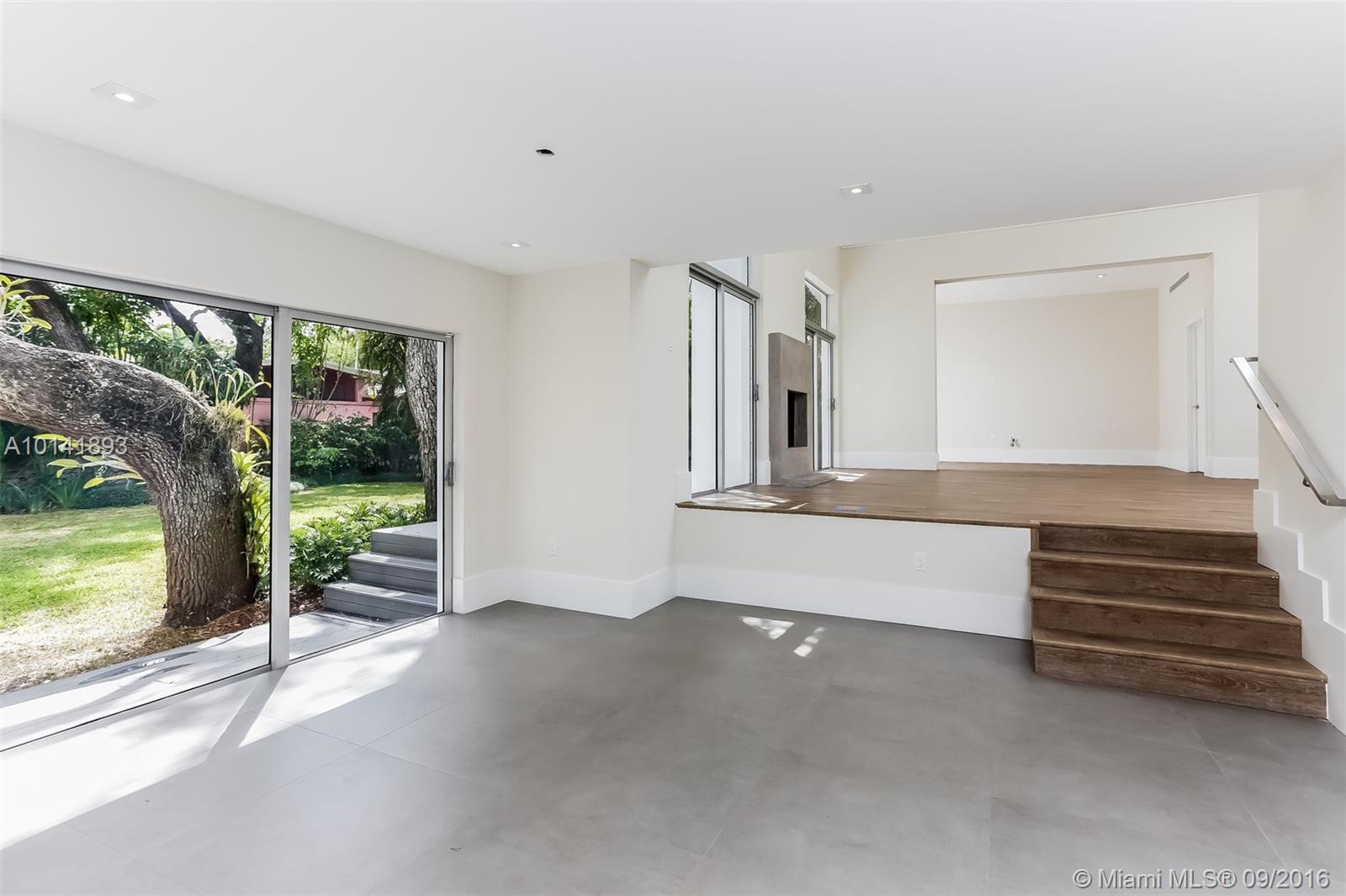 Rock Reef - Residential