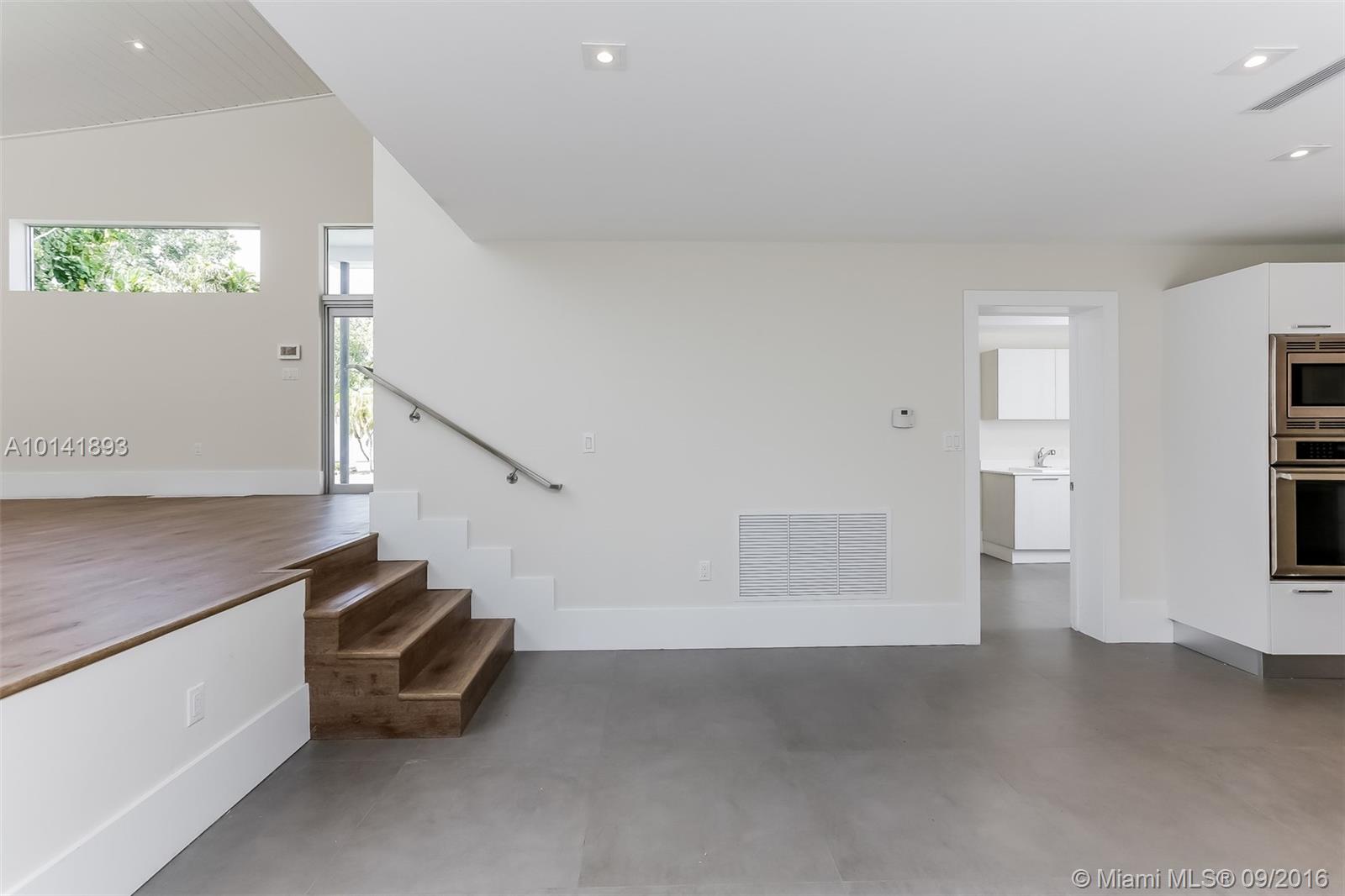 Rock Reef - Residential