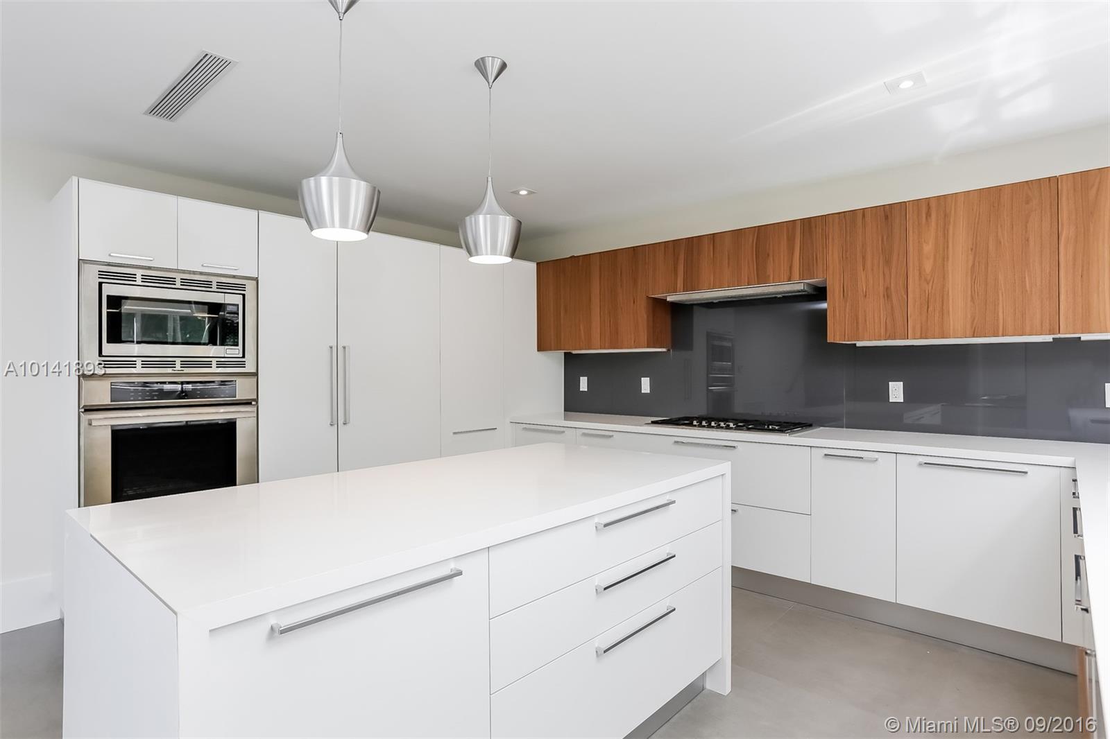 Rock Reef - Residential