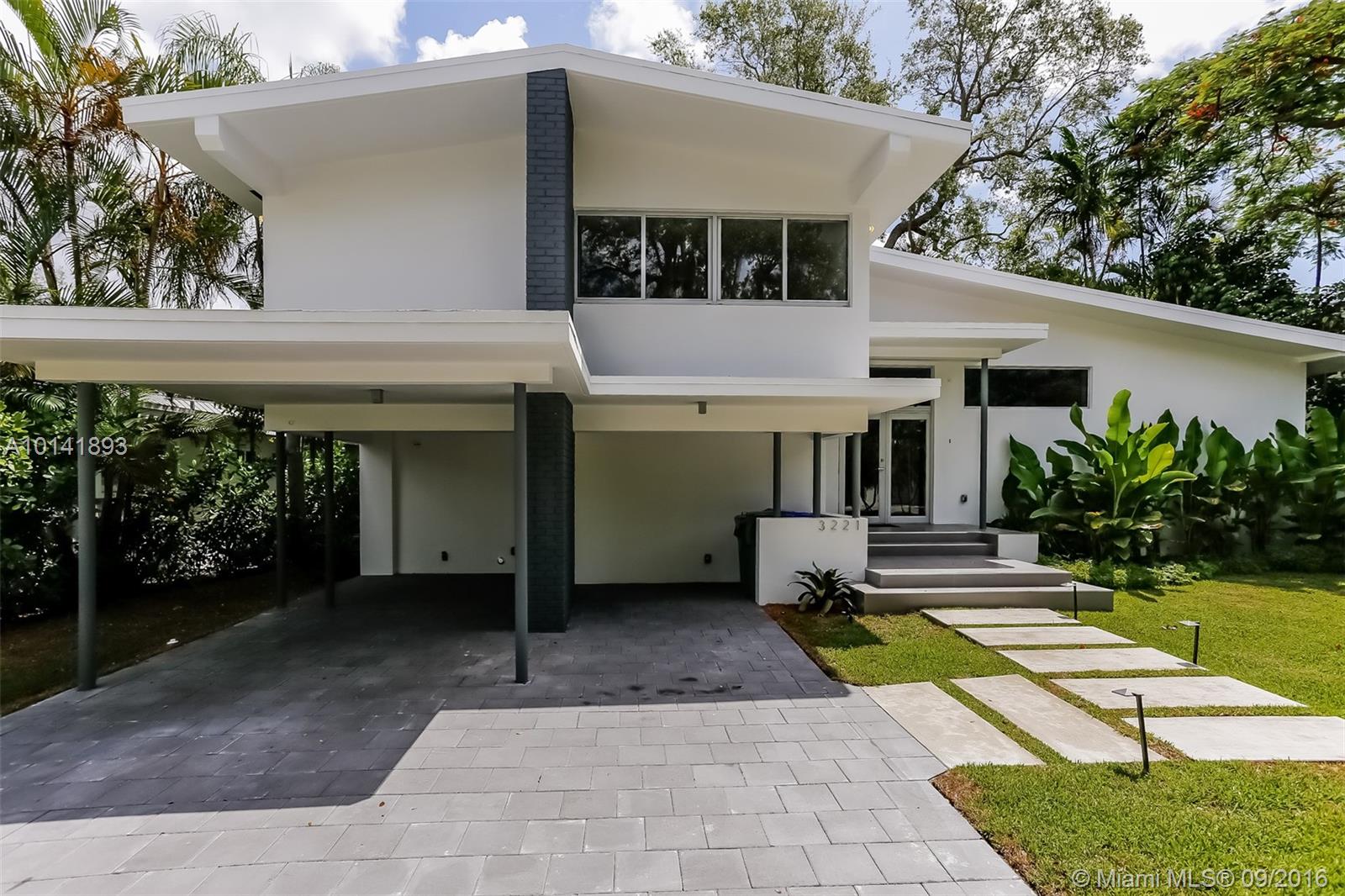 Rock Reef - Residential