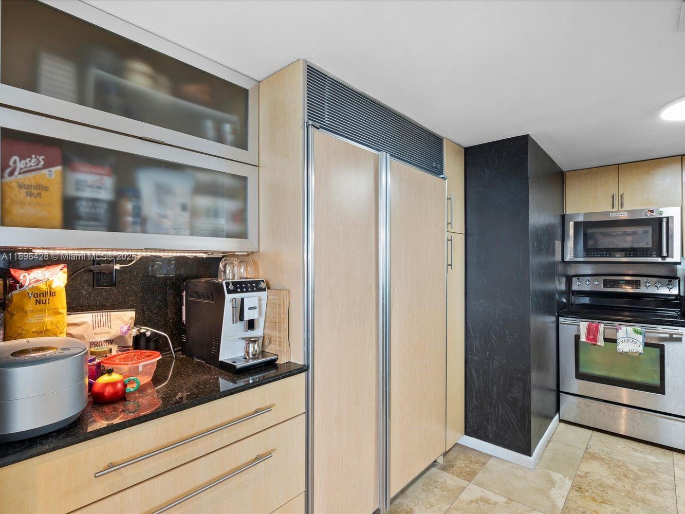 THE FLORIDIAN CONDO - Residential