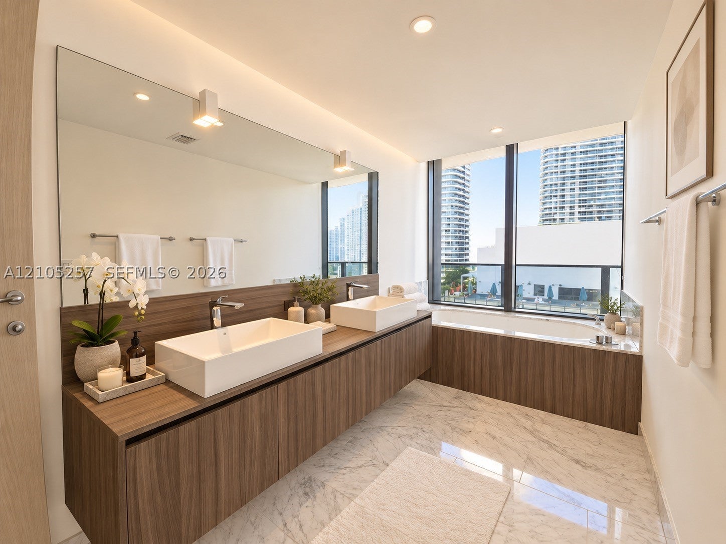 1000 Brickell Plz 2415