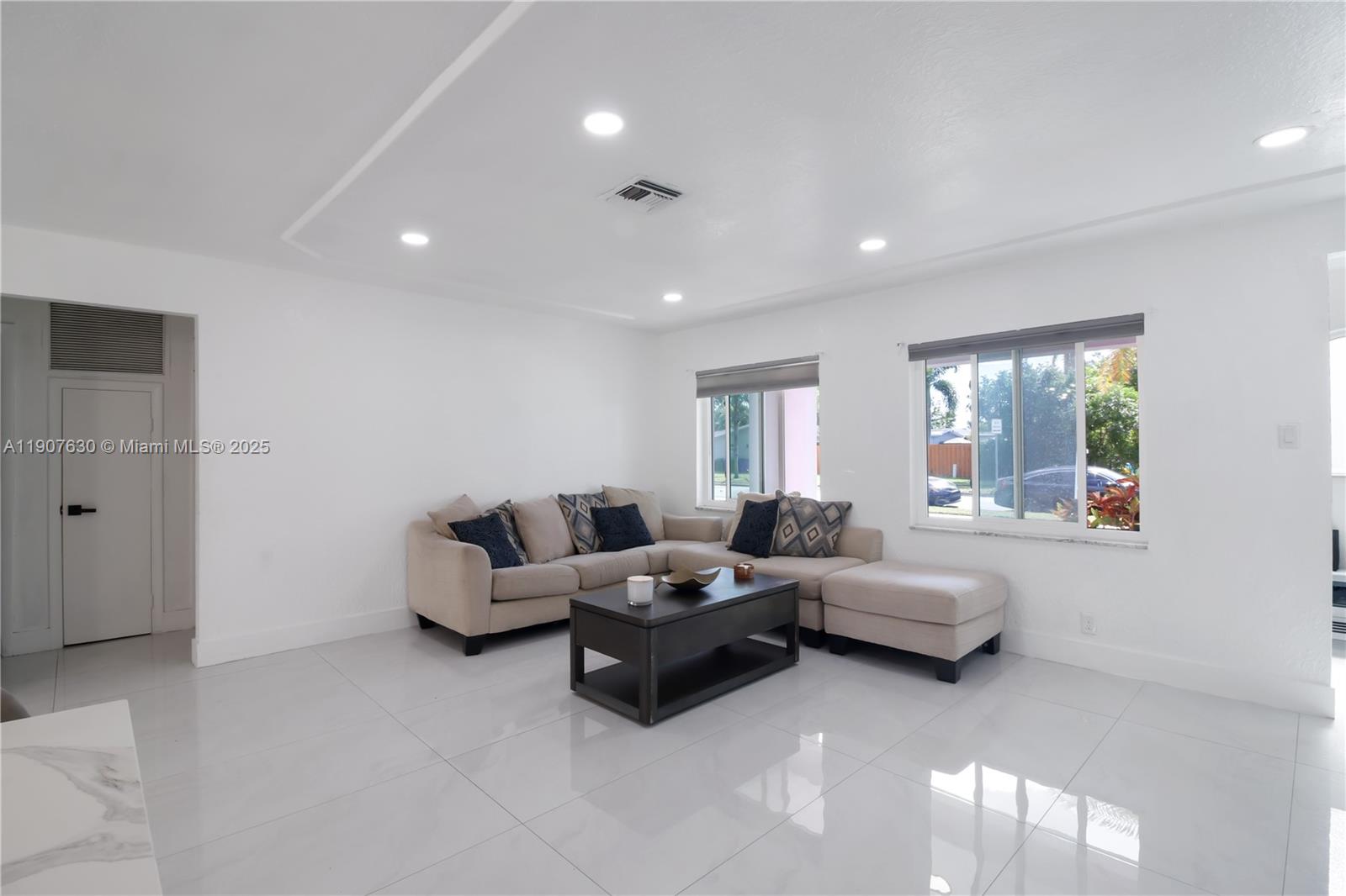 ORIOLE-MARGATE SEC 4 - Residential