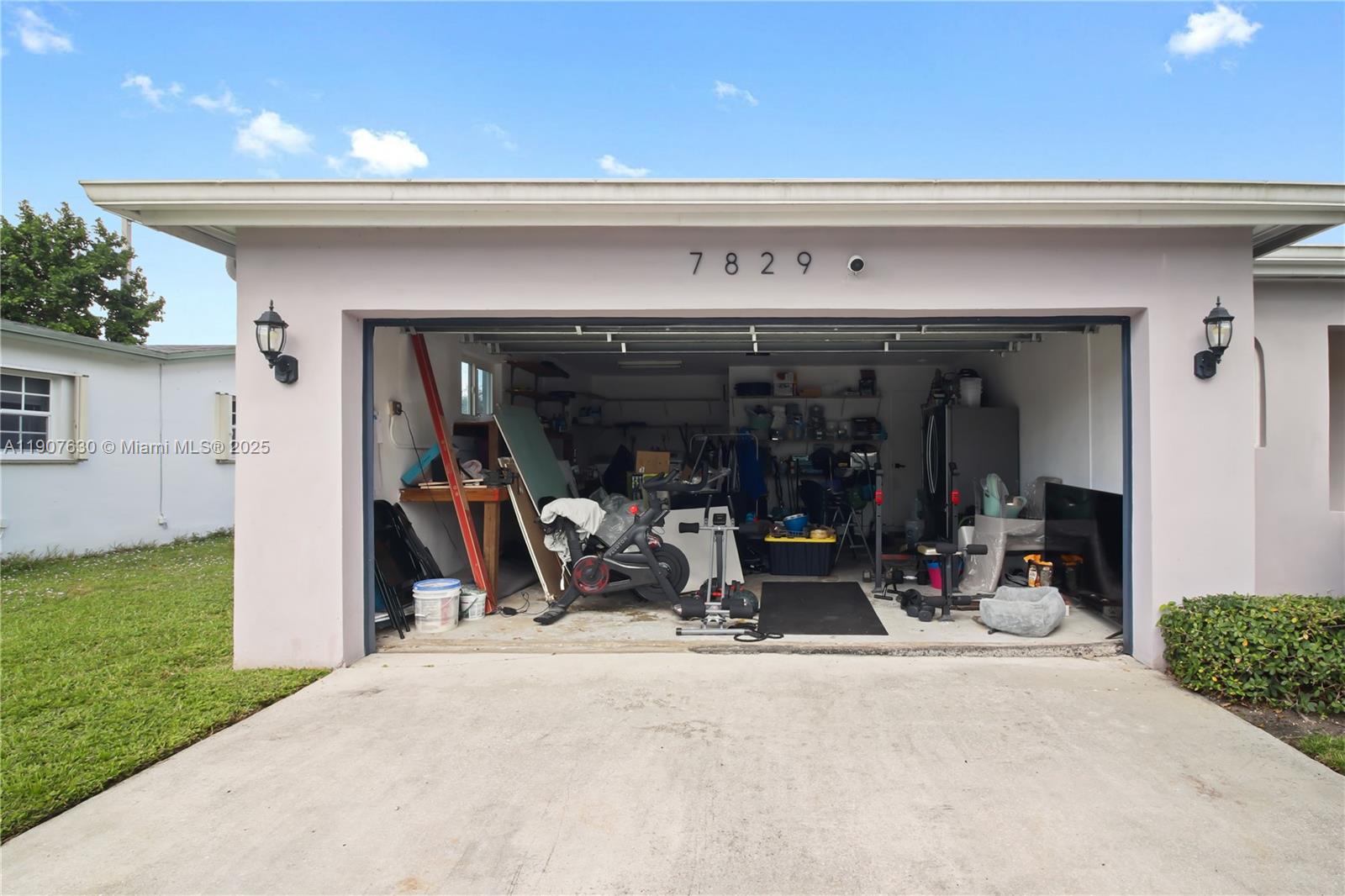 ORIOLE-MARGATE SEC 4 - Residential