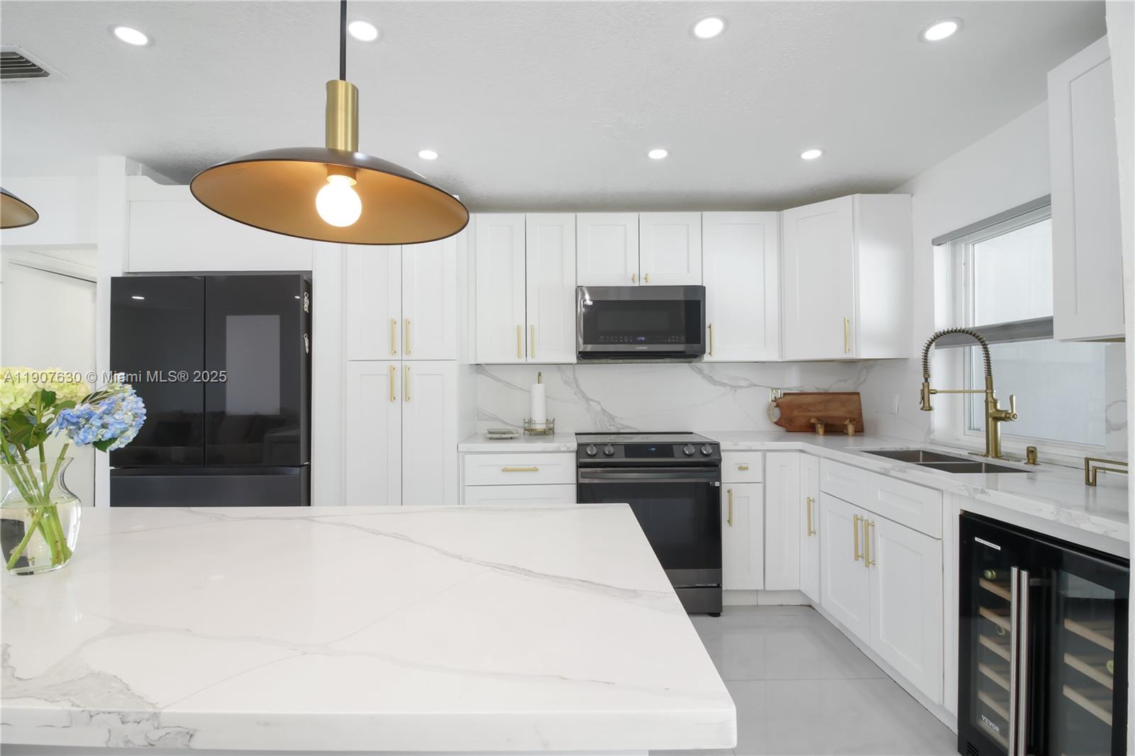 ORIOLE-MARGATE SEC 4 - Residential