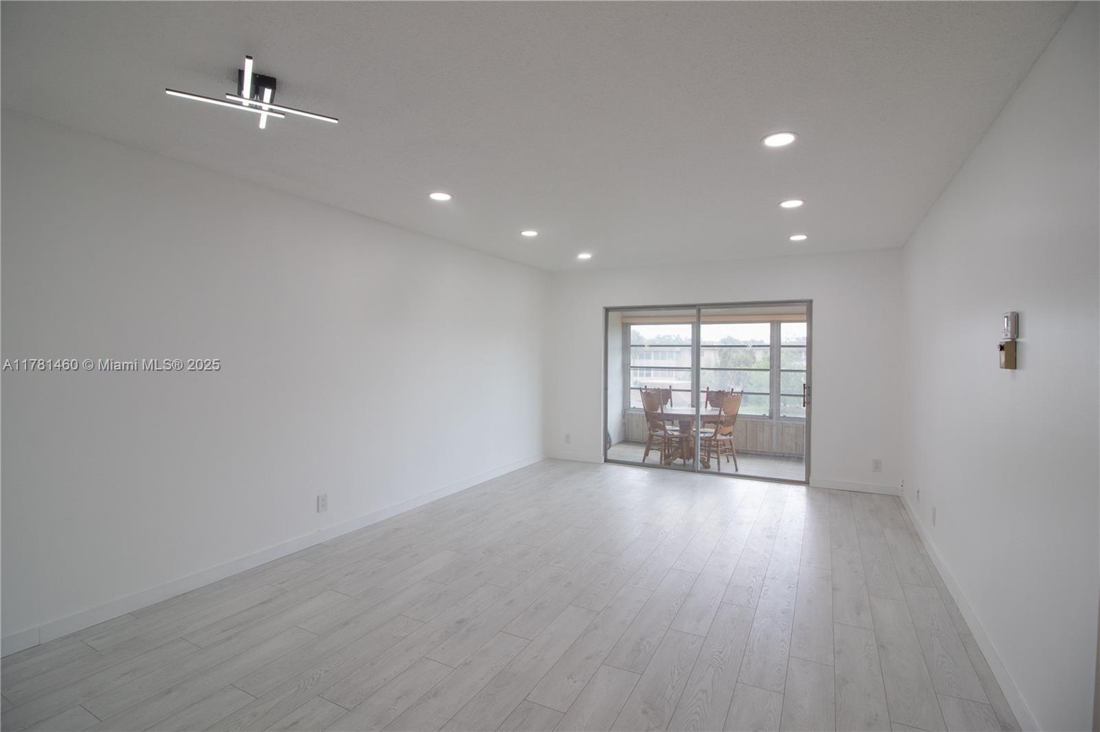 CAMELLIA GARDENS CONDO IN - Residential