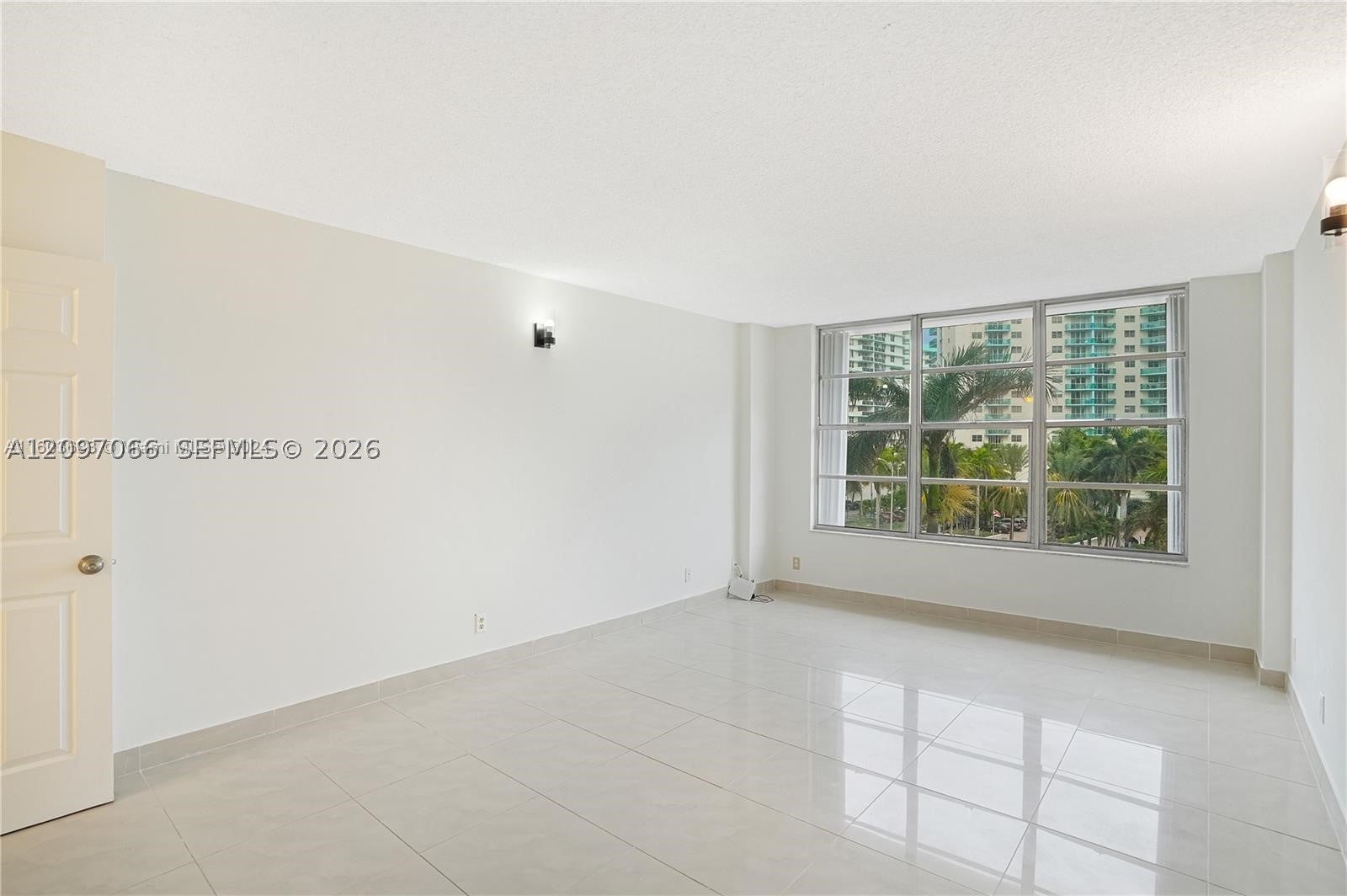 3800 S Ocean Dr 414