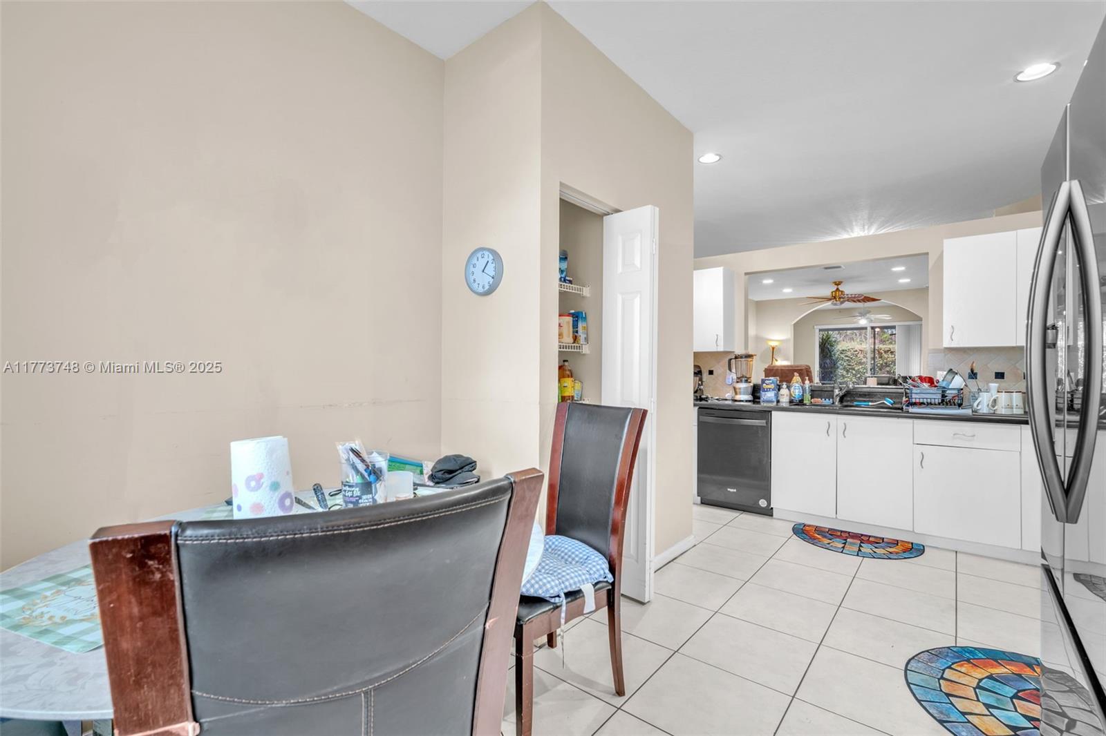 PALM ISLES WEST - Residential