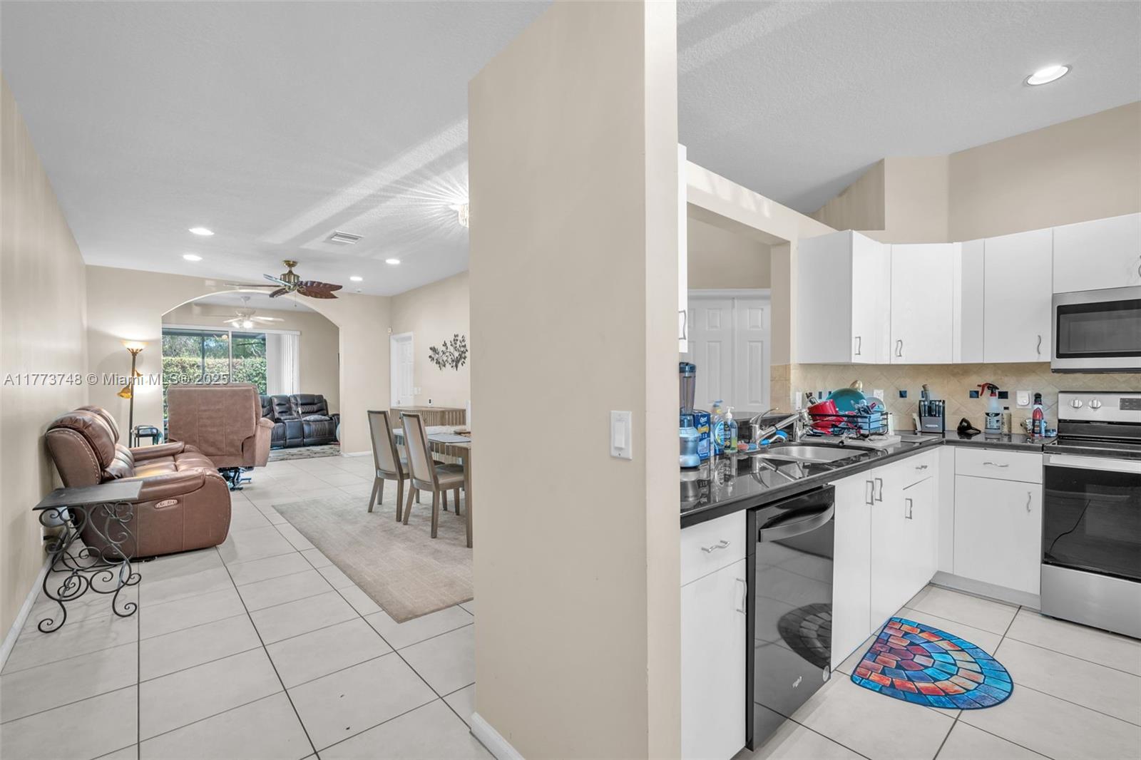 PALM ISLES WEST - Residential