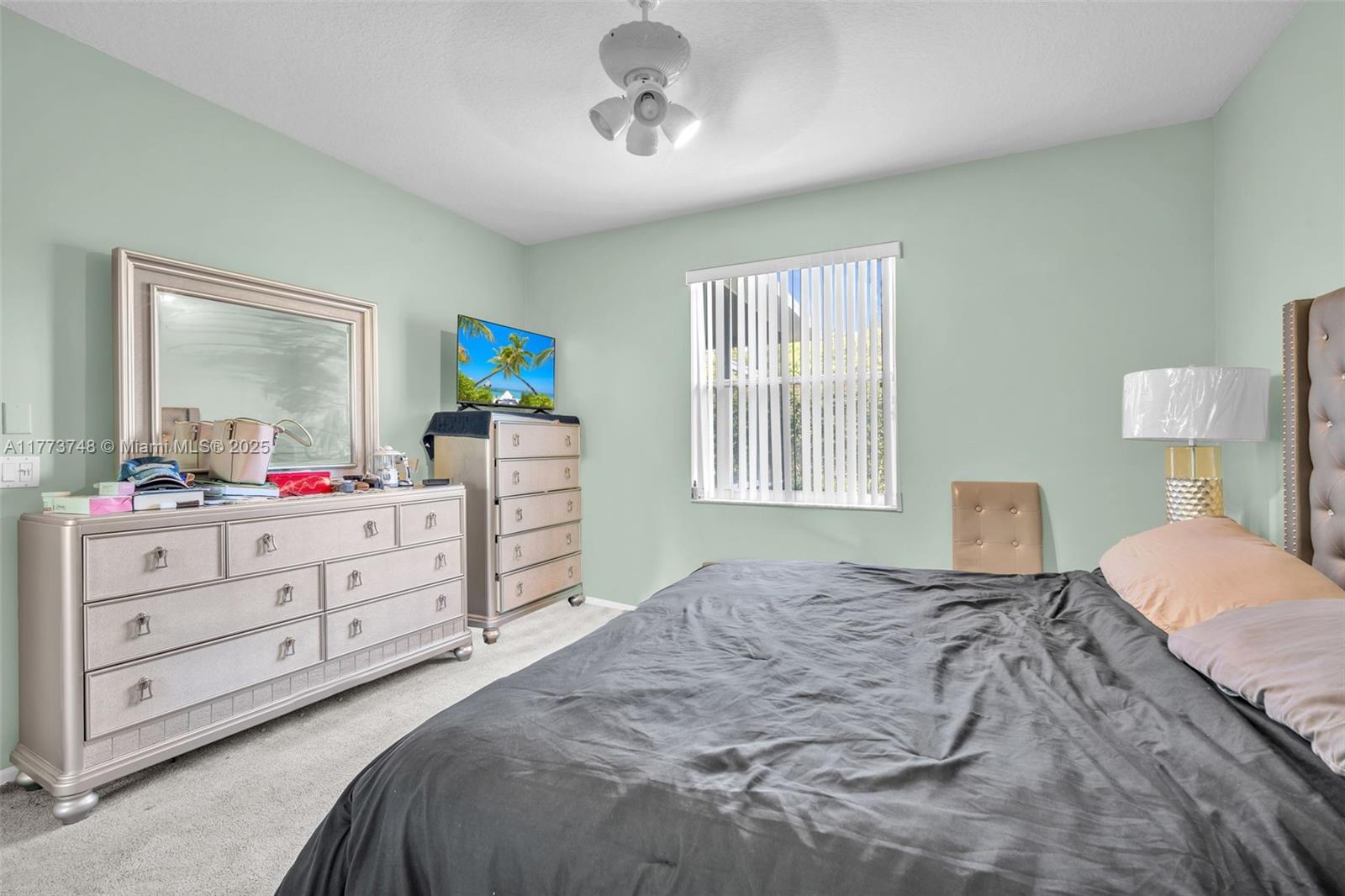PALM ISLES WEST - Residential