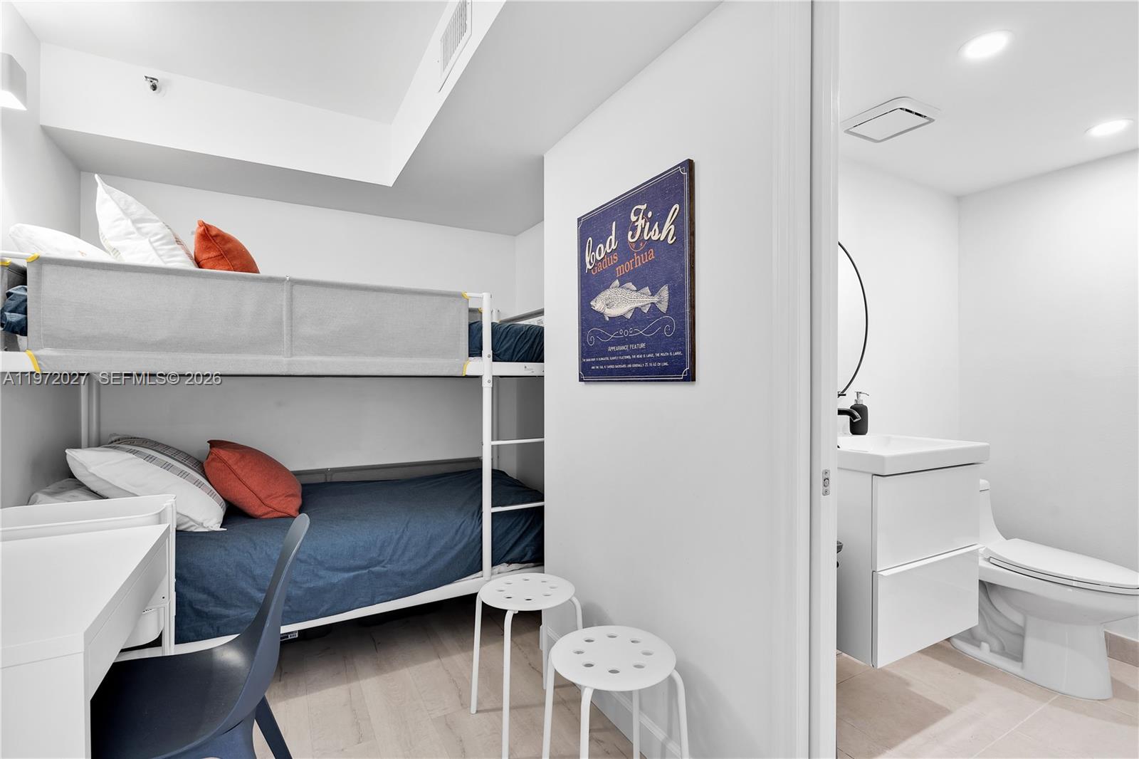 THE ROYAL CLUB CONDO - Residential