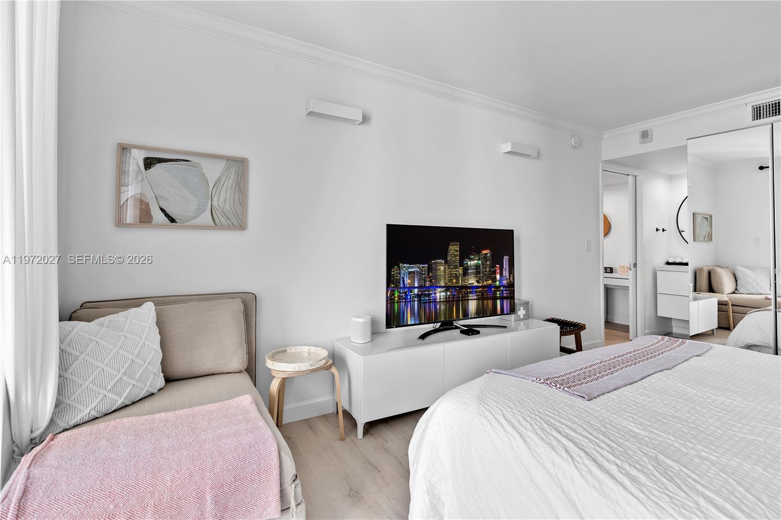 THE ROYAL CLUB CONDO - Residential