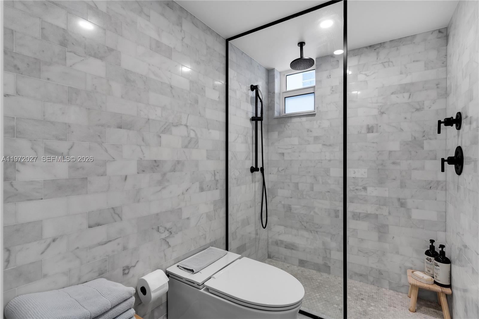 THE ROYAL CLUB CONDO - Residential