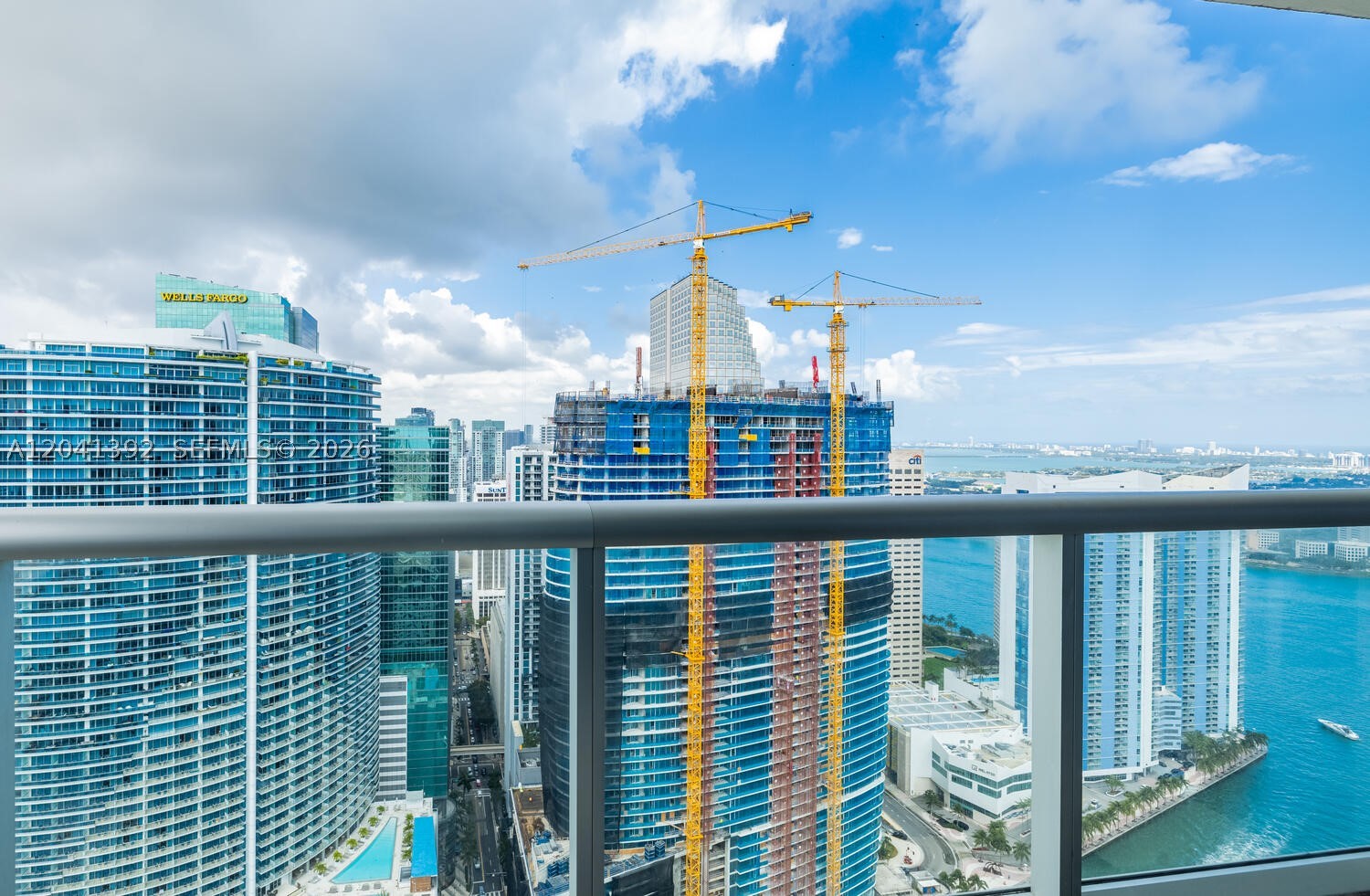 475 BRICKELL AVE 4715