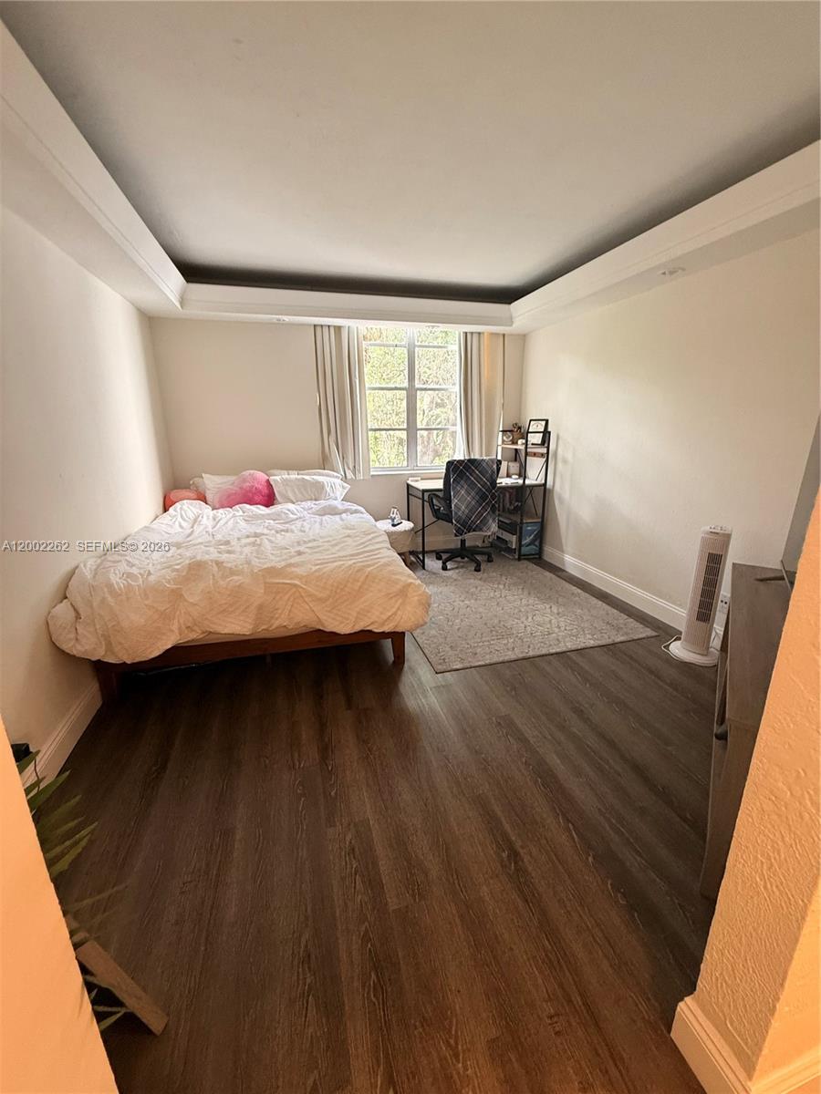 LIVE OAK CONDO SIX - Residential Lease