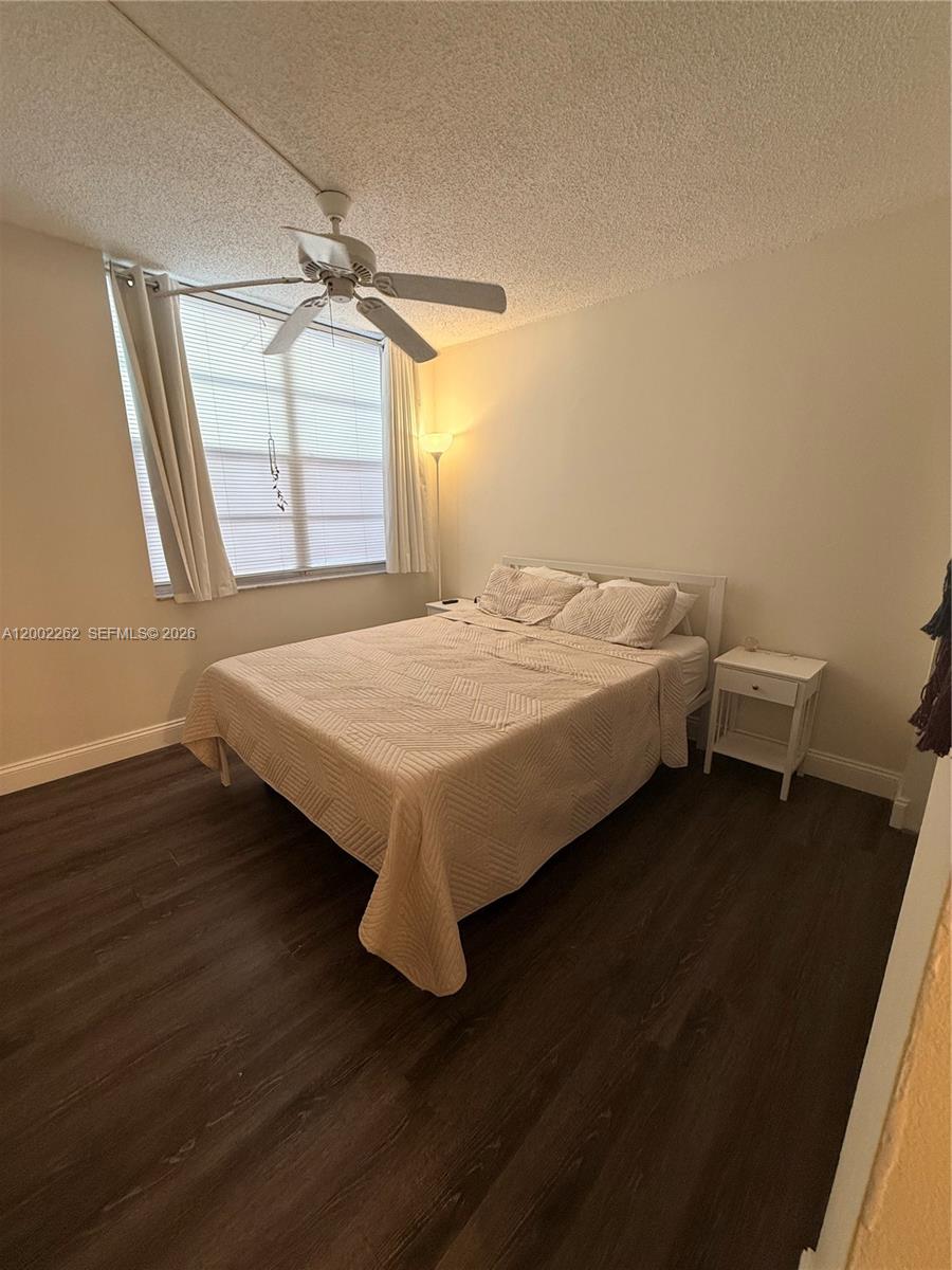 LIVE OAK CONDO SIX - Residential Lease