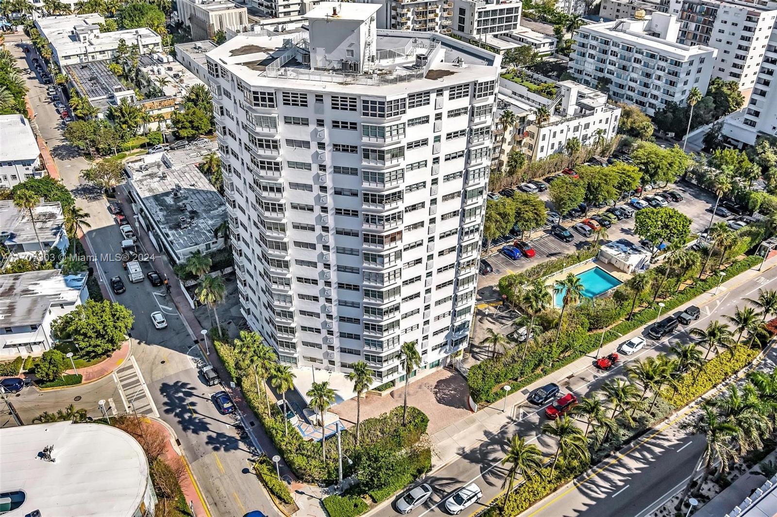 OCTAGON TOWERS I CONDO - Residential