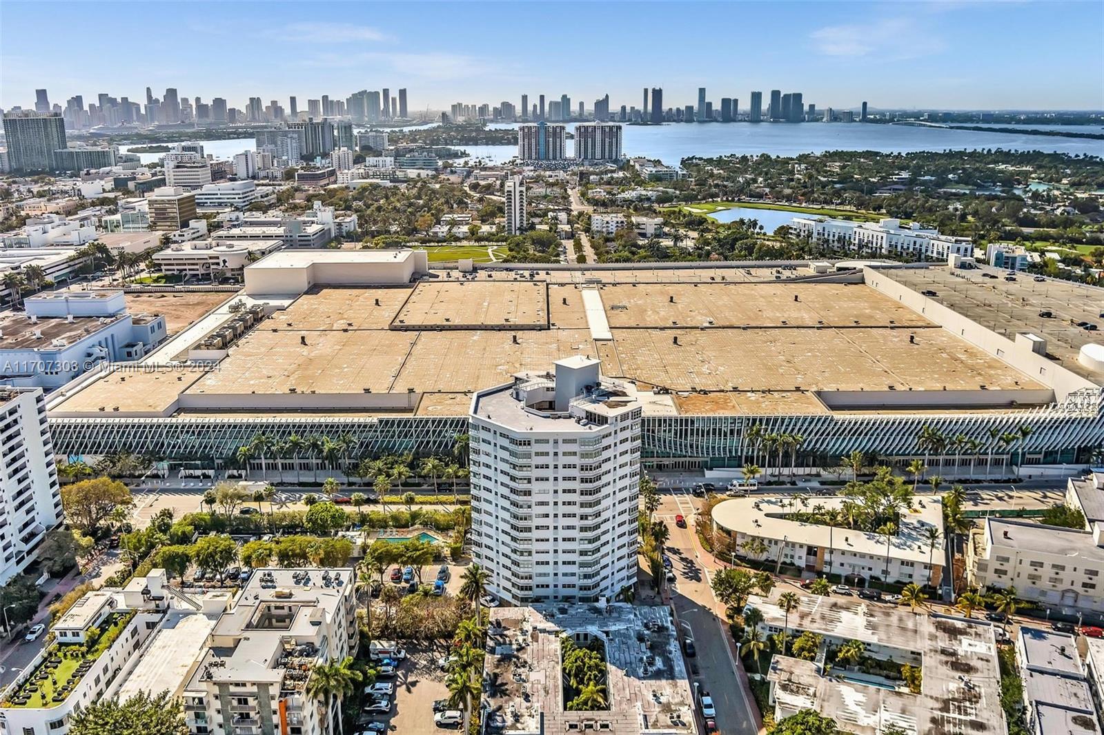 OCTAGON TOWERS I CONDO - Residential