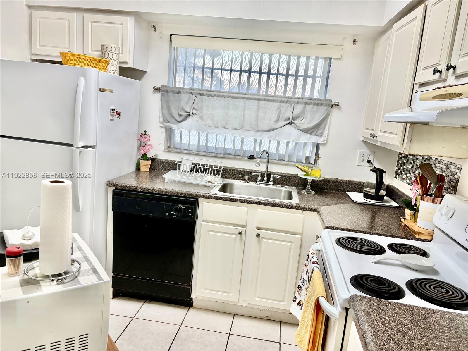 REFLECTIONS AT PEMBROKE - Residential