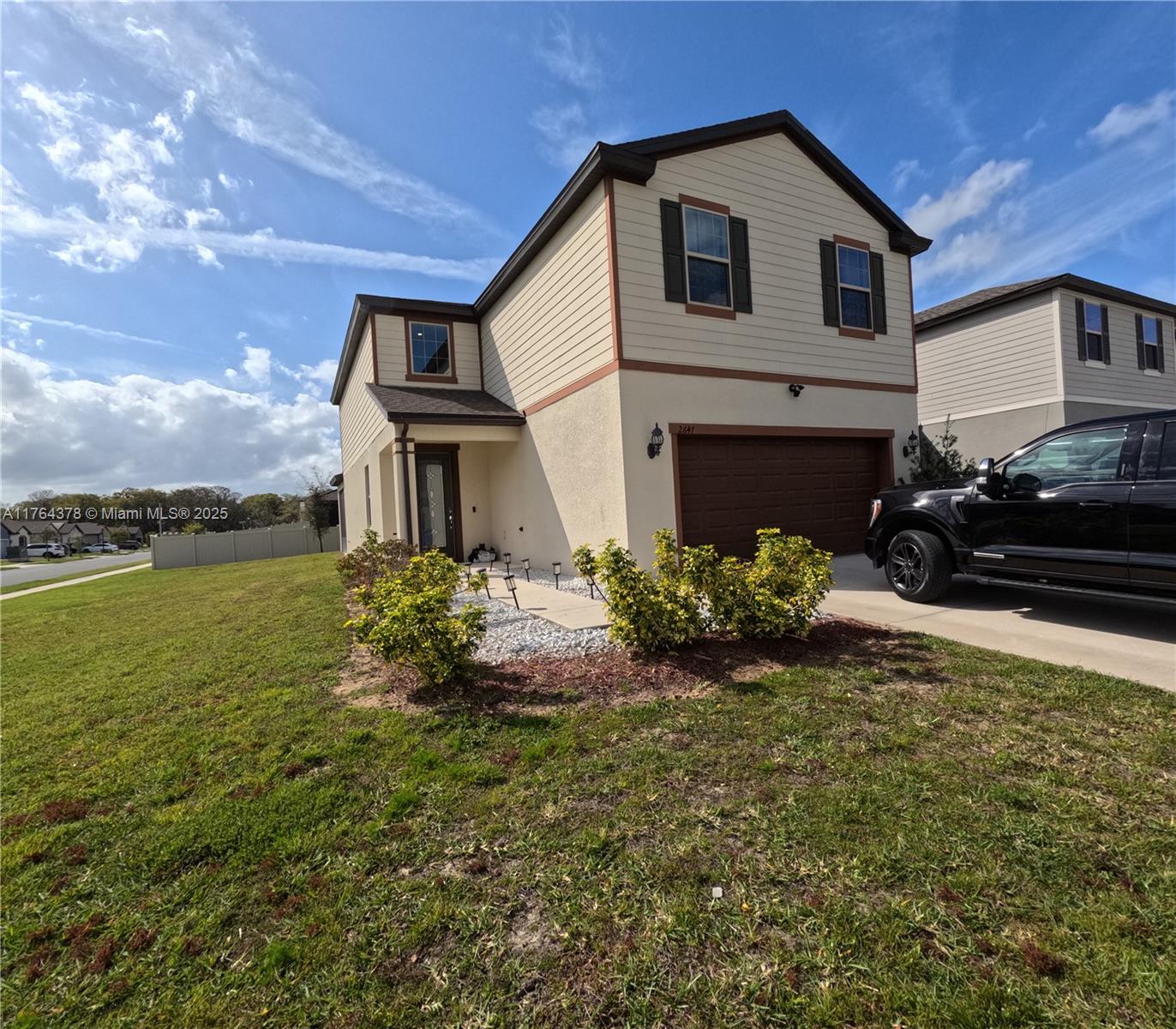 Rental Property at 2647 E Lake Pointe Dr, Kissimmee,  - Bedrooms: 3 
Bathrooms: 3  - $3,000 MO.