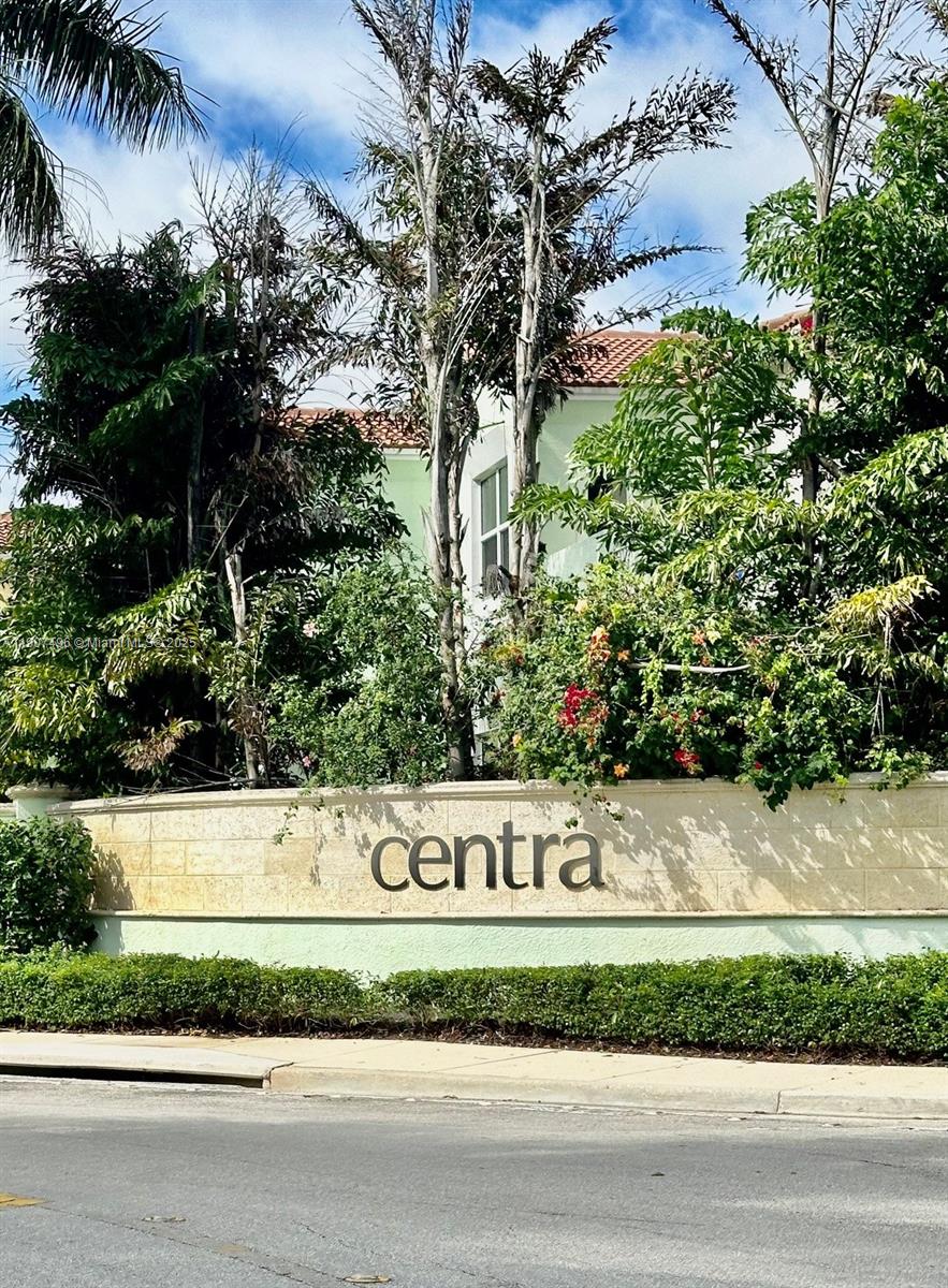 BLUE LAKE TOWNHOMES - Residential Lease