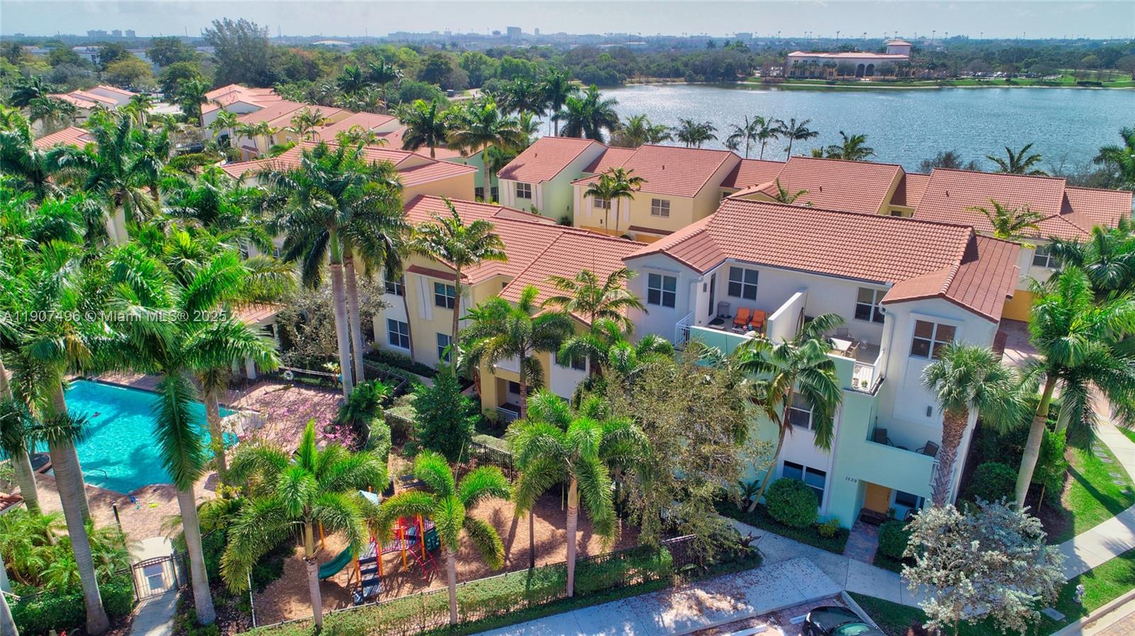 BLUE LAKE TOWNHOMES - Residential Lease