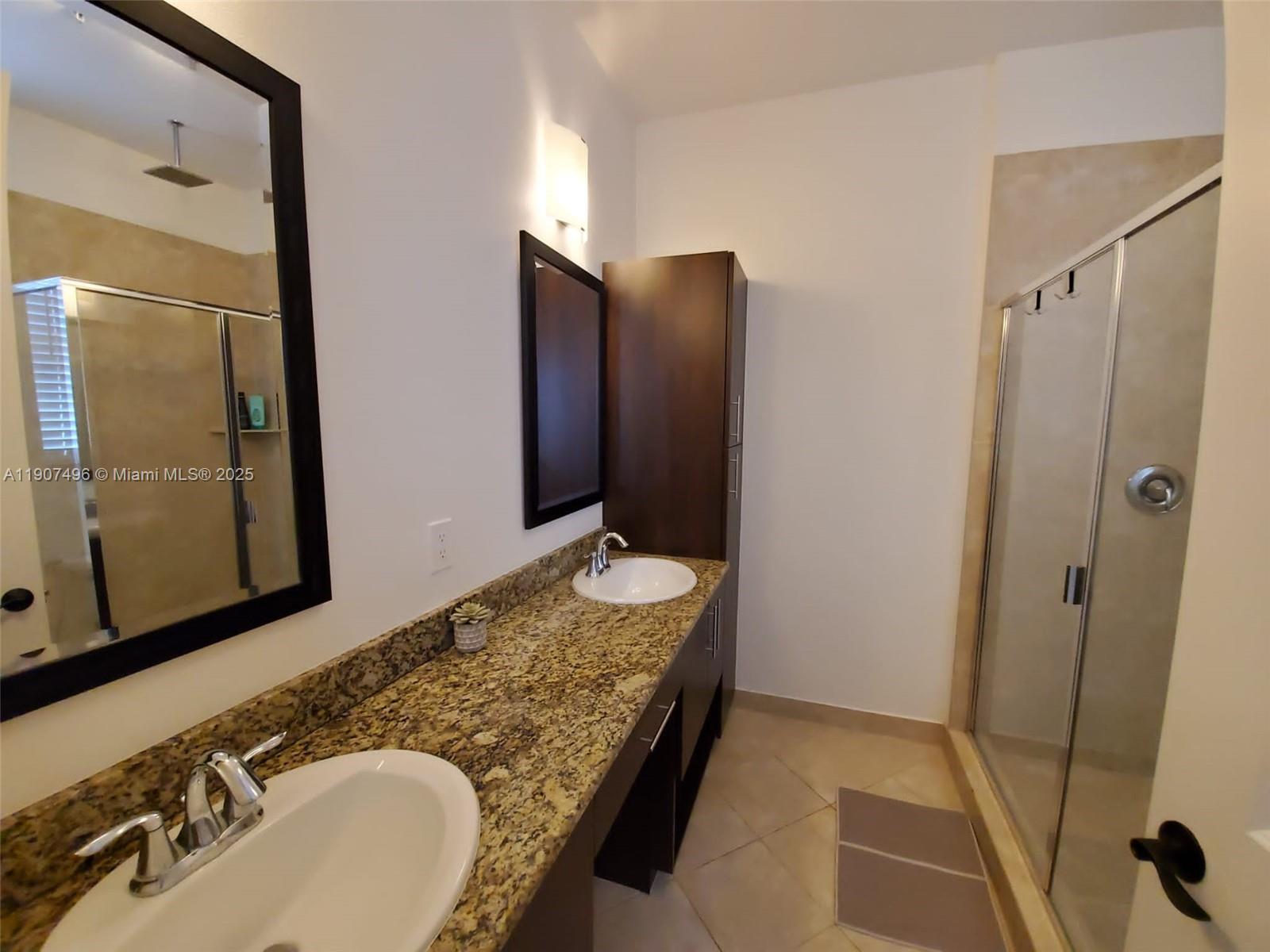 BLUE LAKE TOWNHOMES - Residential Lease