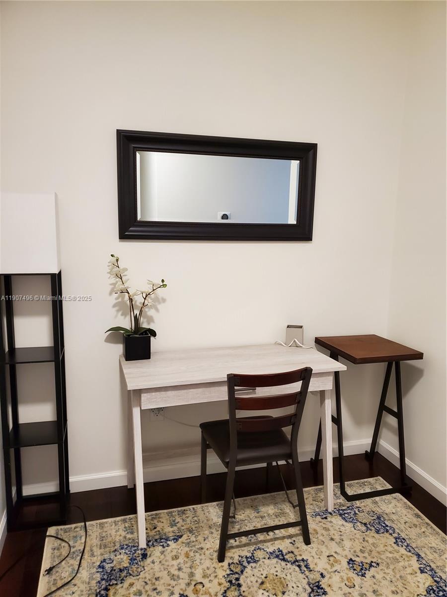 BLUE LAKE TOWNHOMES - Residential Lease