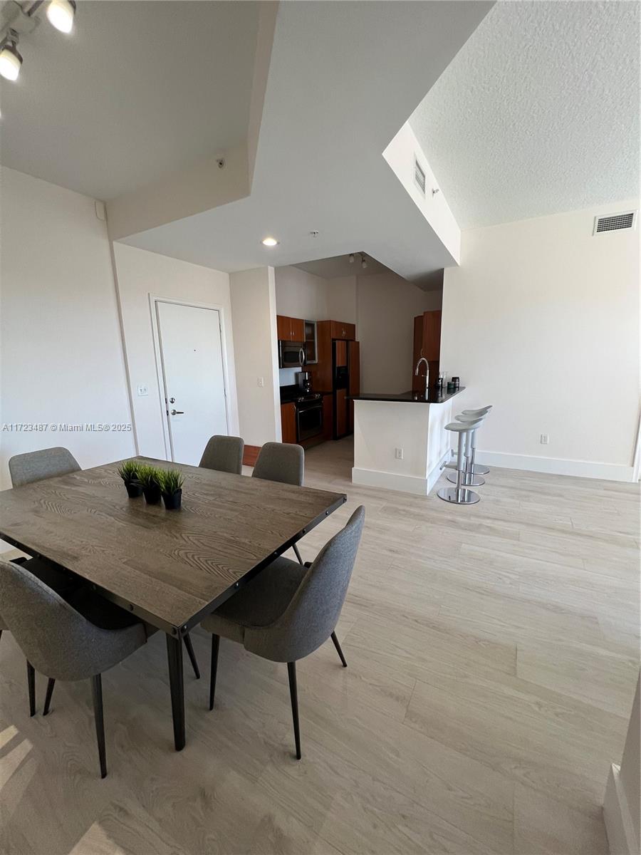 VENTURE AT AVENTURA EAST - Residential