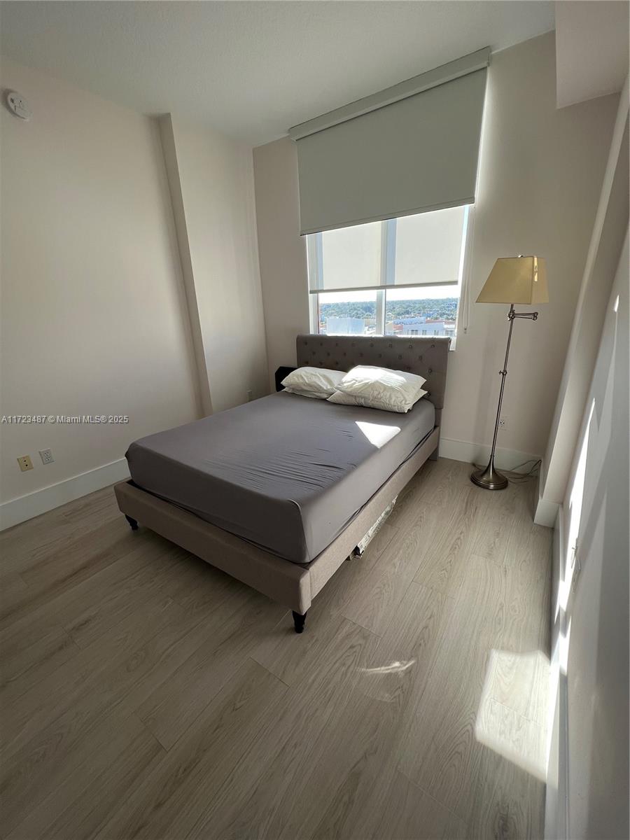 VENTURE AT AVENTURA EAST - Residential