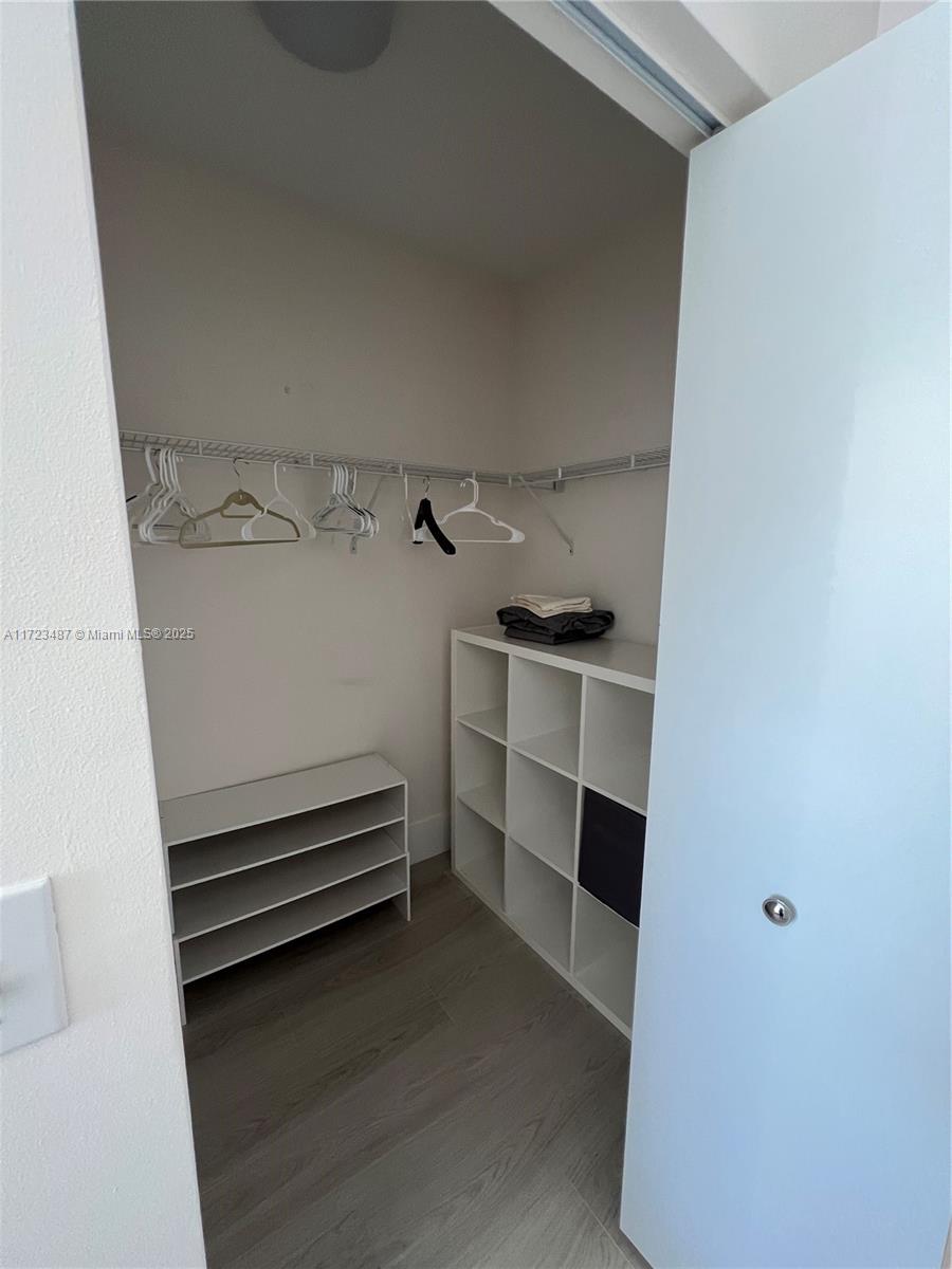 VENTURE AT AVENTURA EAST - Residential