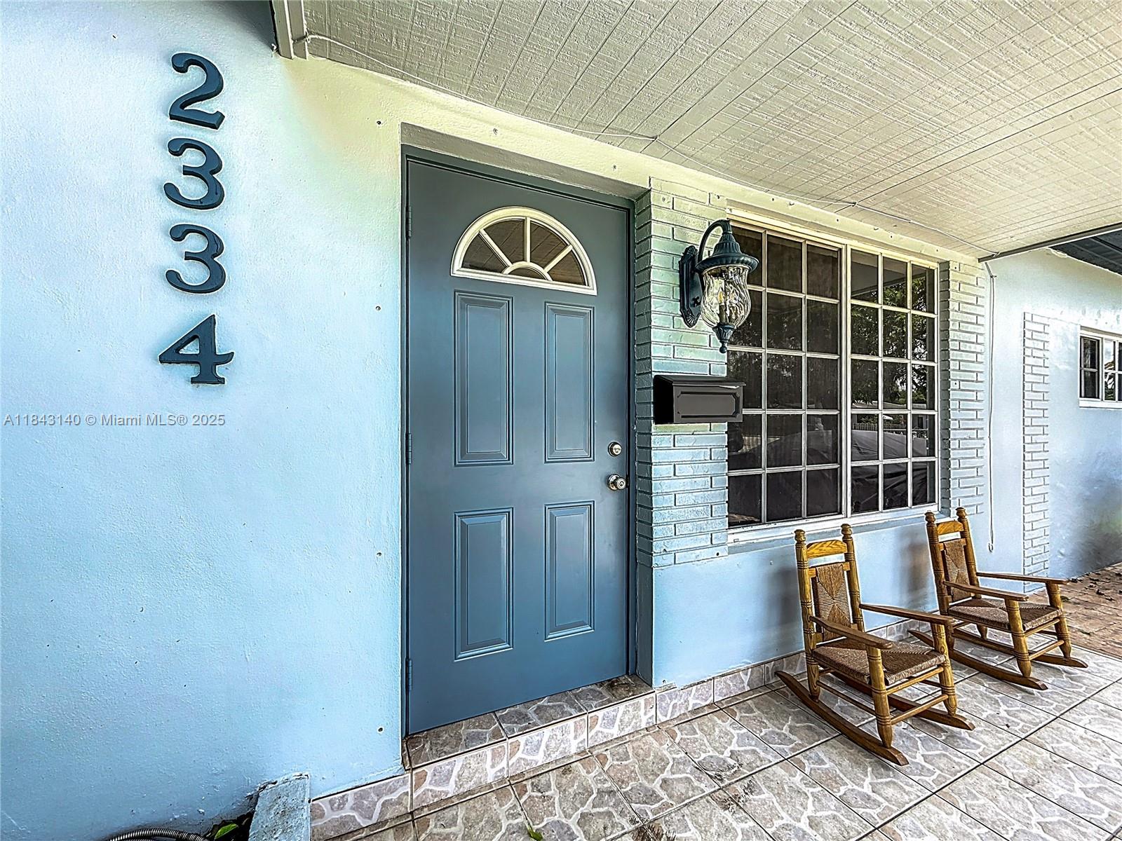 2334 Pierce St, Hollywood, FL, 33020/$480,000 1 2334 Pierce St