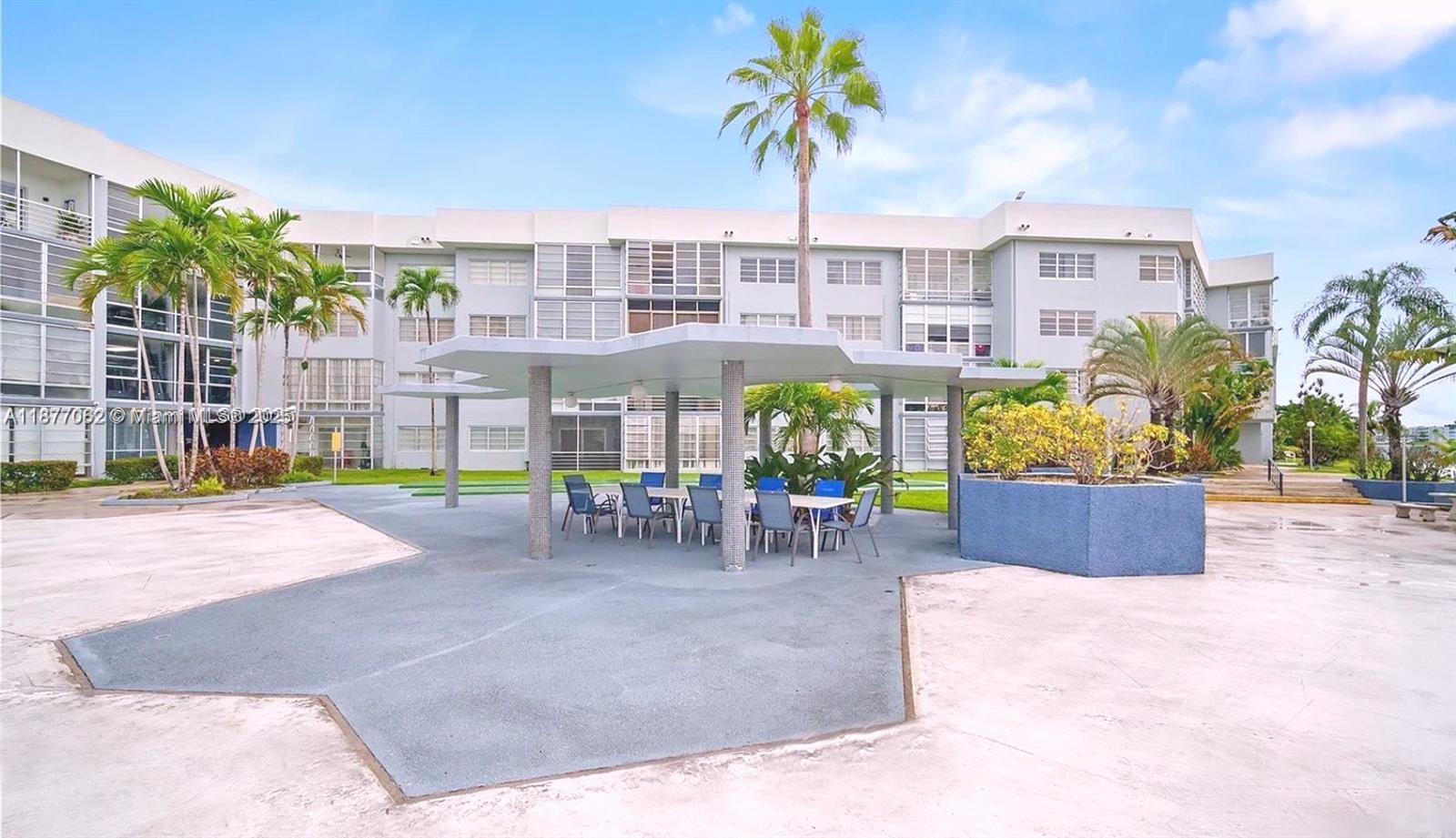 AZURE LAKE CONDO - Residential