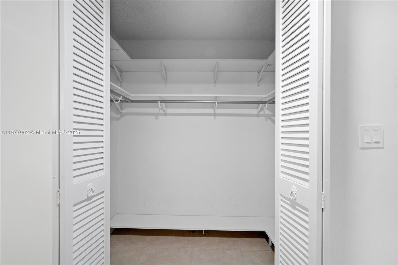 AZURE LAKE CONDO - Residential