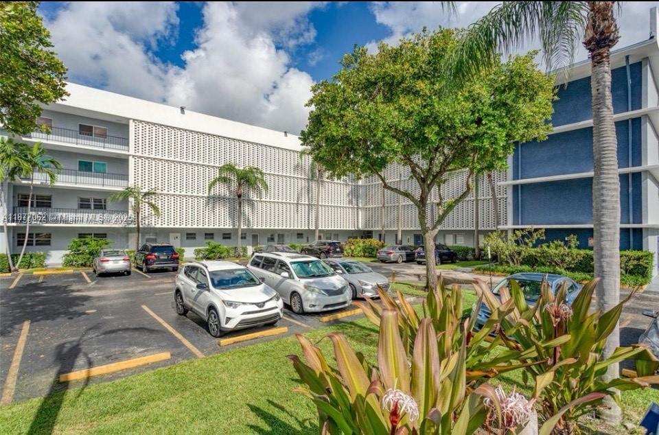 AZURE LAKE CONDO - Residential