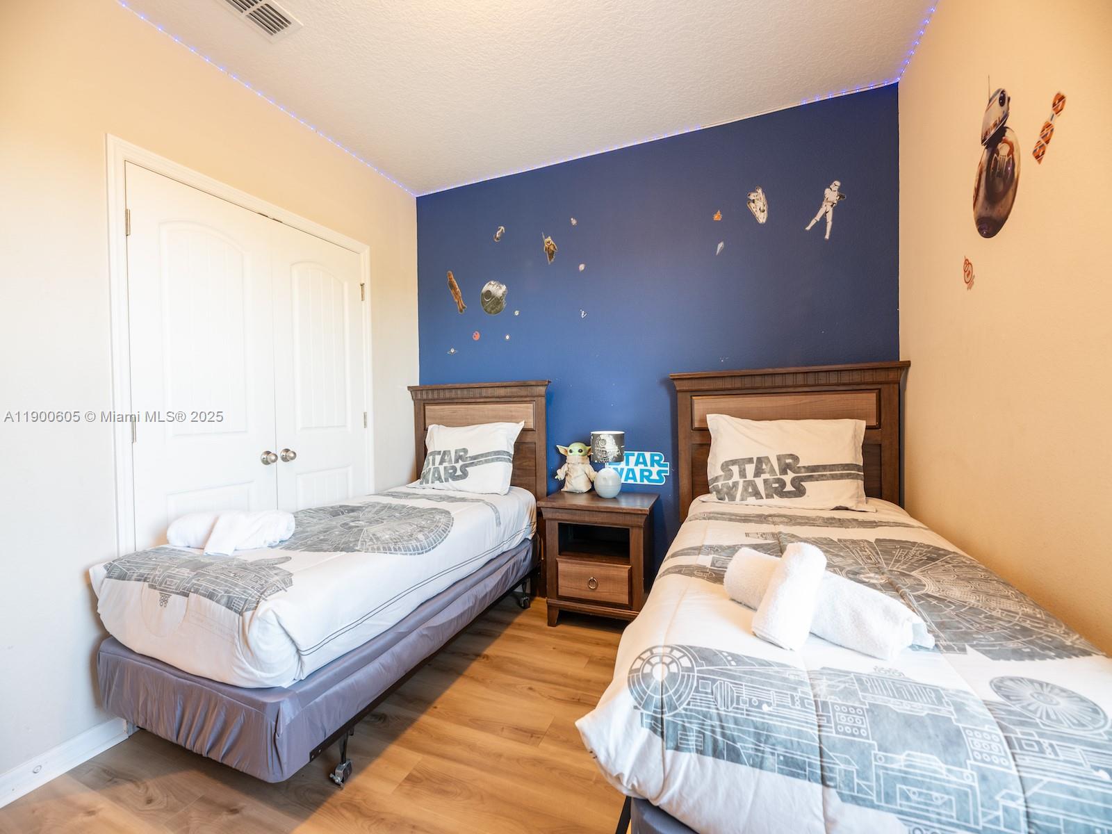 OAKMONT TOWNHOMES PHASE 1 - Residential