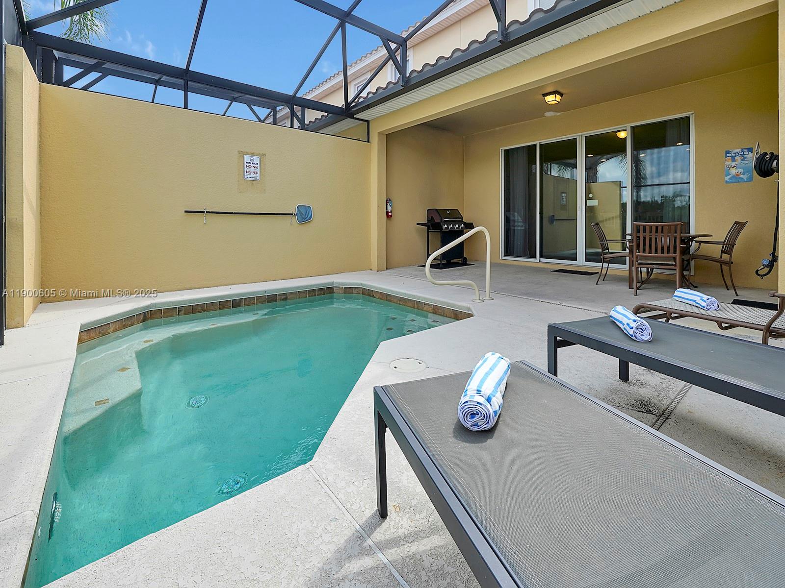 OAKMONT TOWNHOMES PHASE 1 - Residential