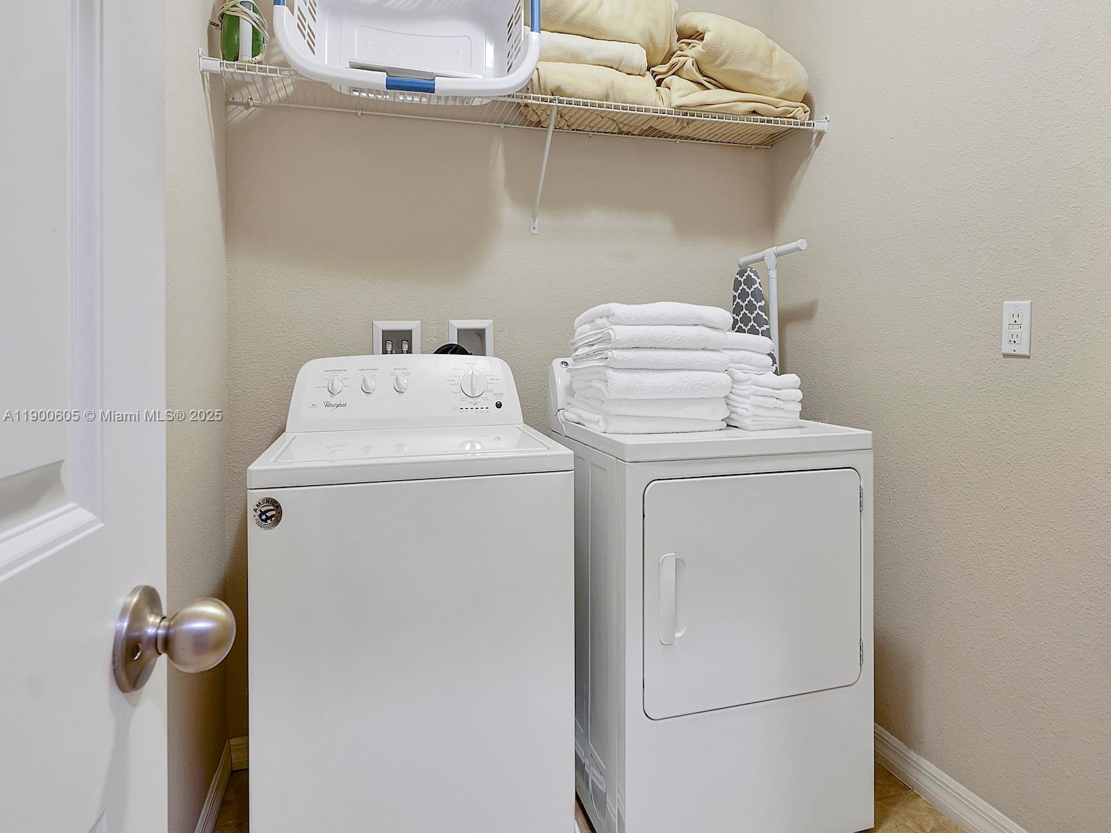 OAKMONT TOWNHOMES PHASE 1 - Residential