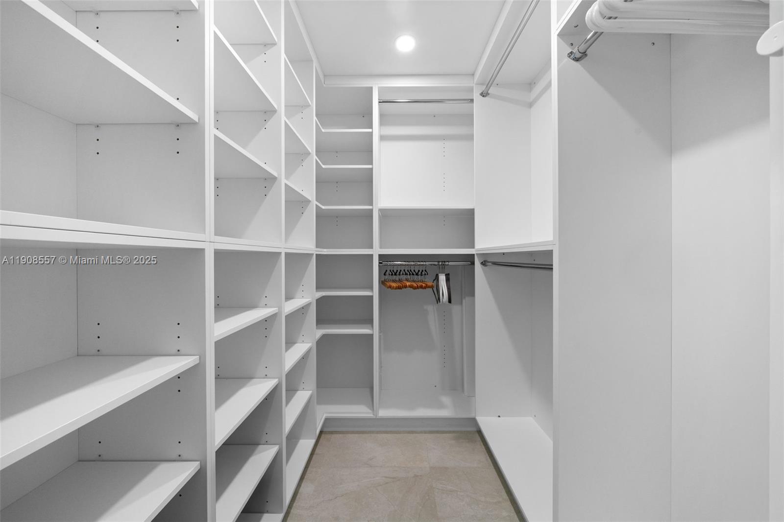 U S LEND LEASE PLAT NO ON - Residential