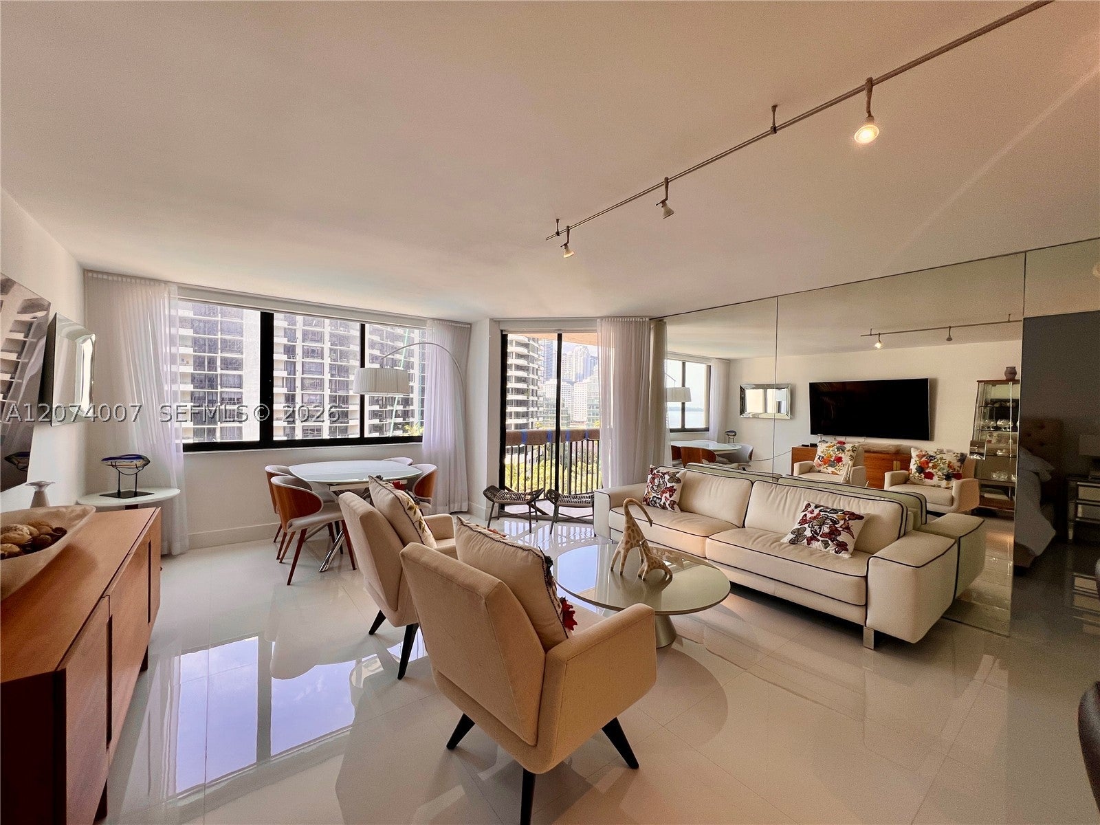 540 Brickell Key Dr 919
