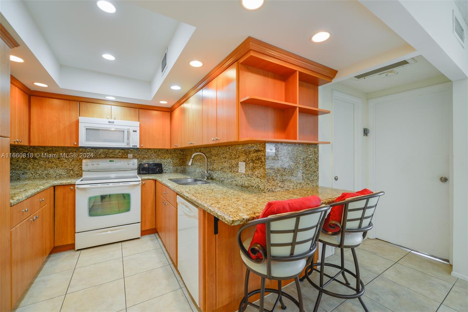 HEMISPHERES CONDO - Residential