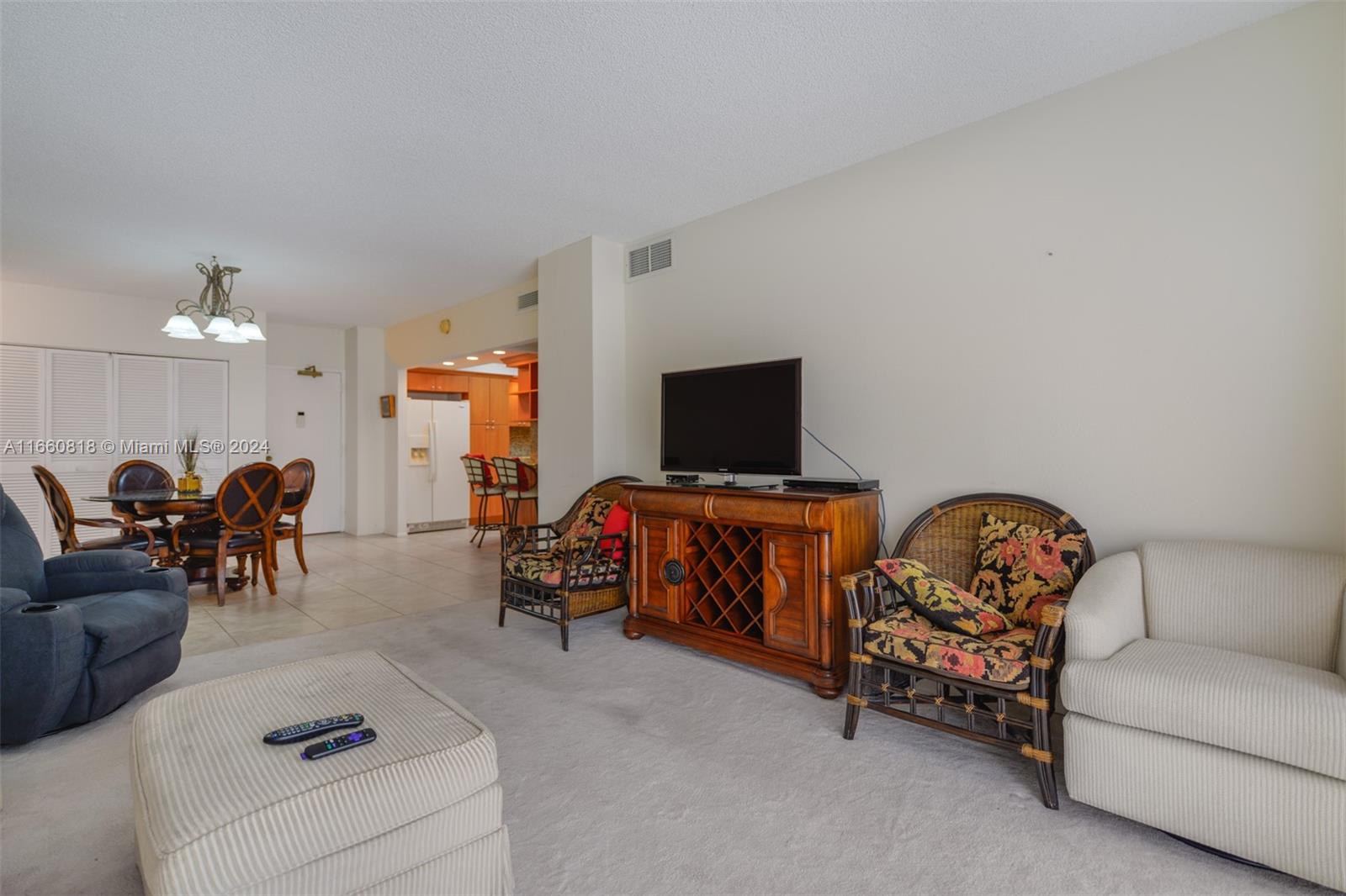 HEMISPHERES CONDO - Residential