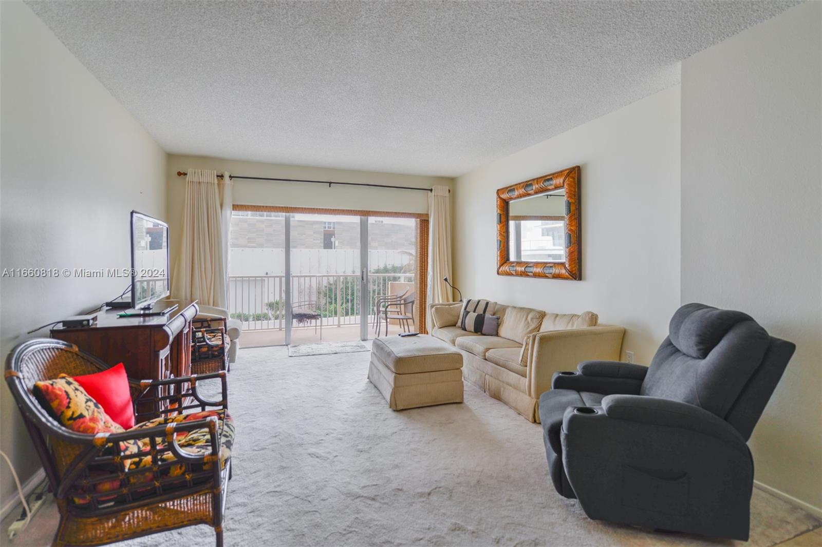 HEMISPHERES CONDO - Residential