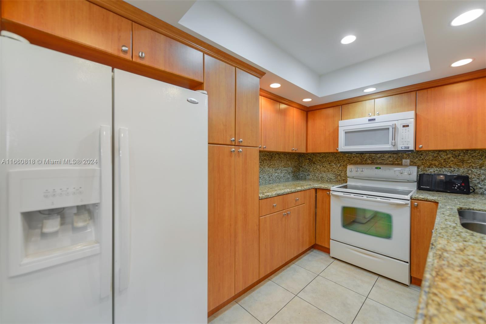 HEMISPHERES CONDO - Residential